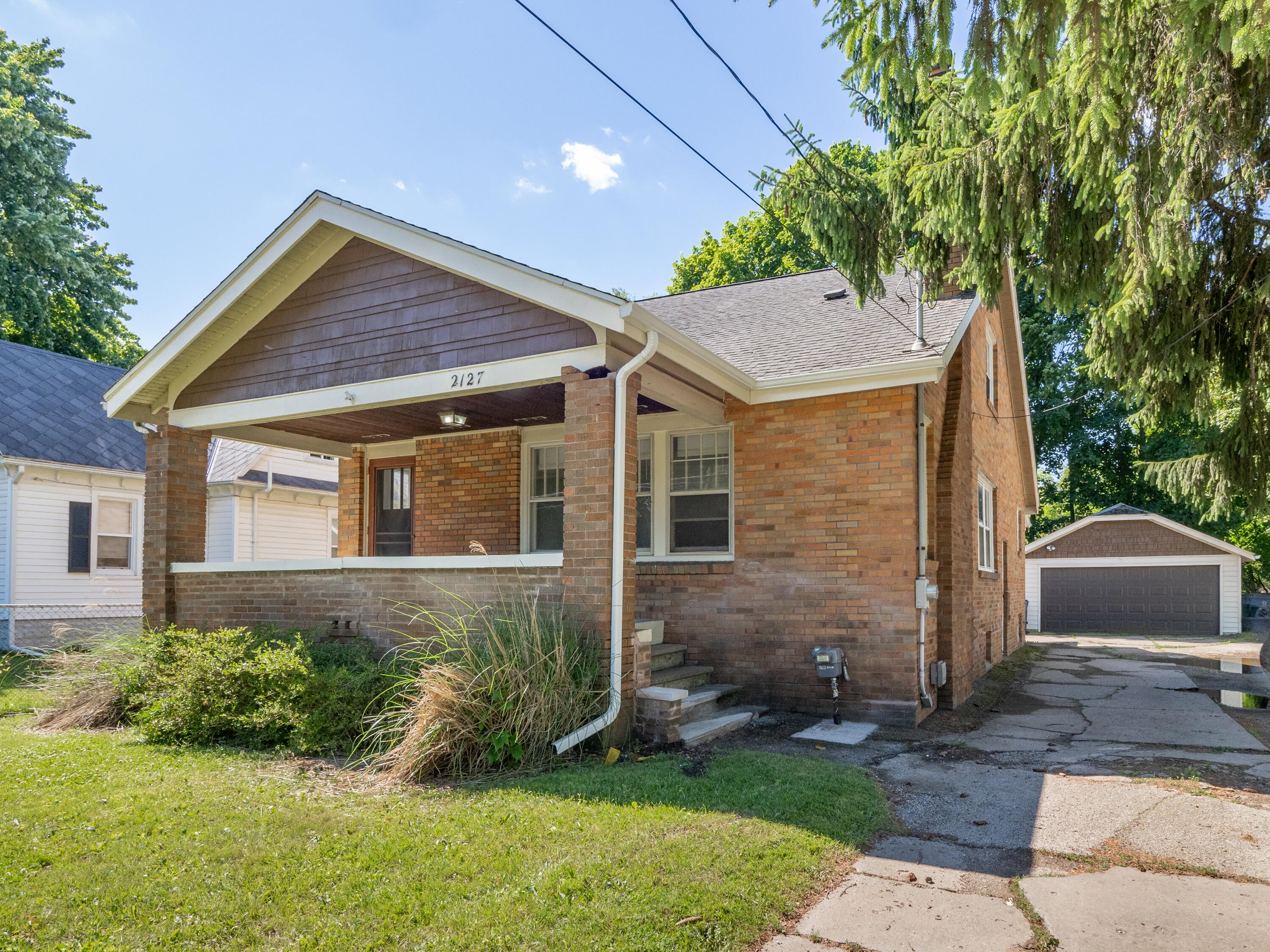 2127 W Main Street — photo