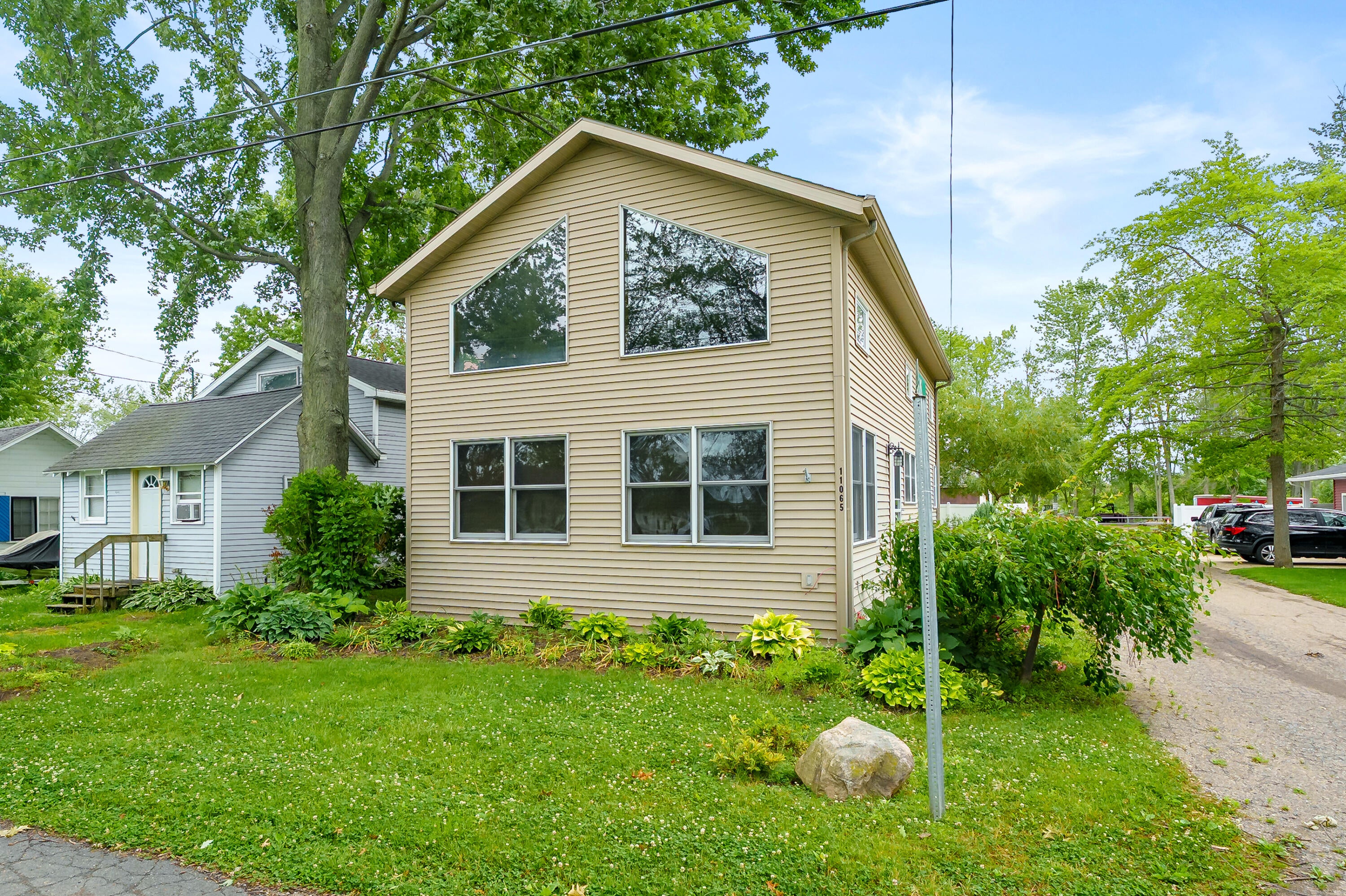 11065 E Indian Lake Drive — photo