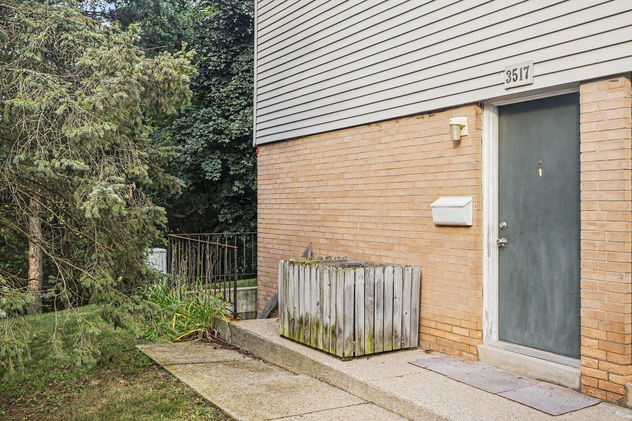 3517 Kenbrooke Court — photo