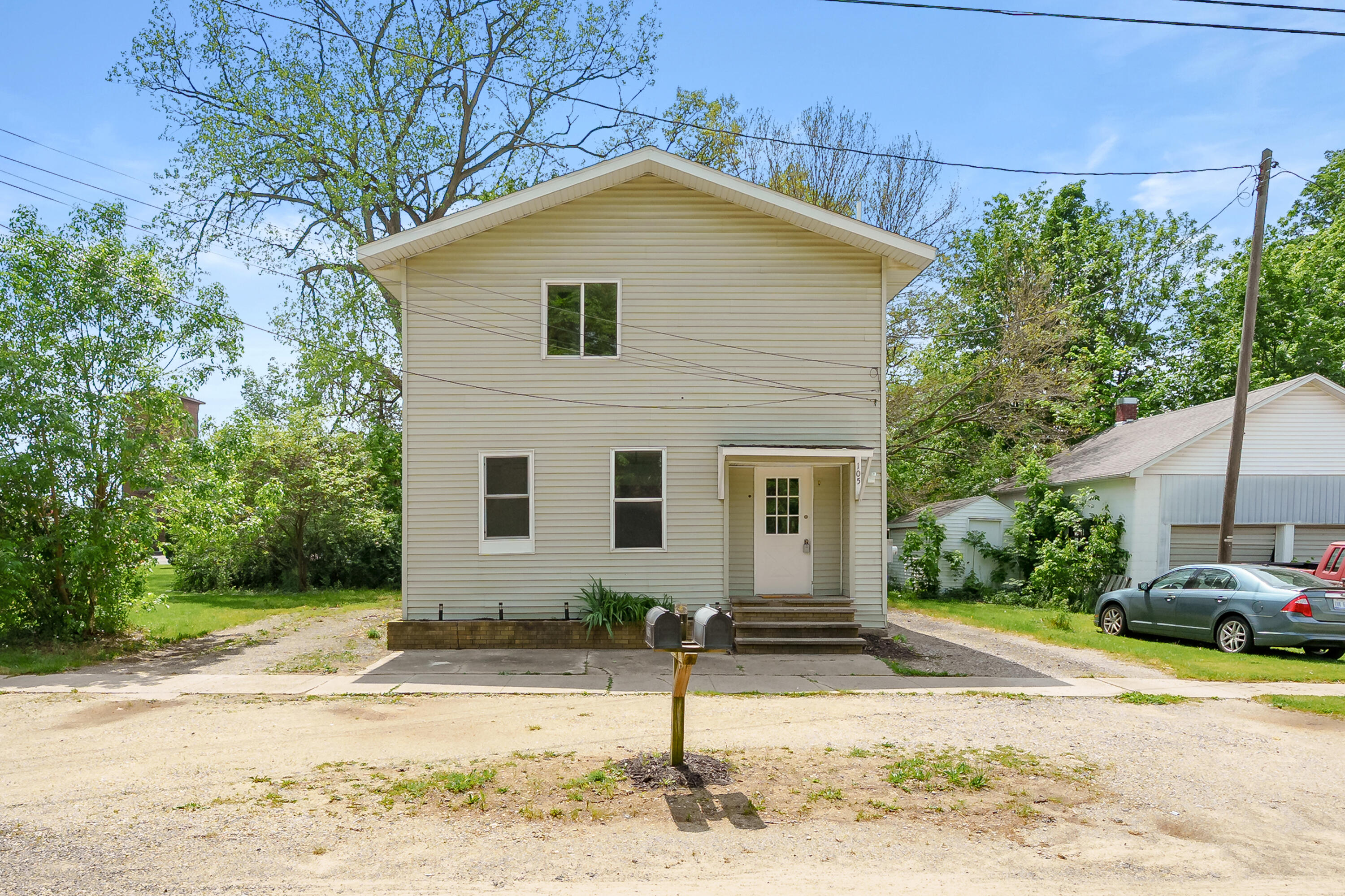 105 N George Street, Decatur, MI 49045 — photo 2