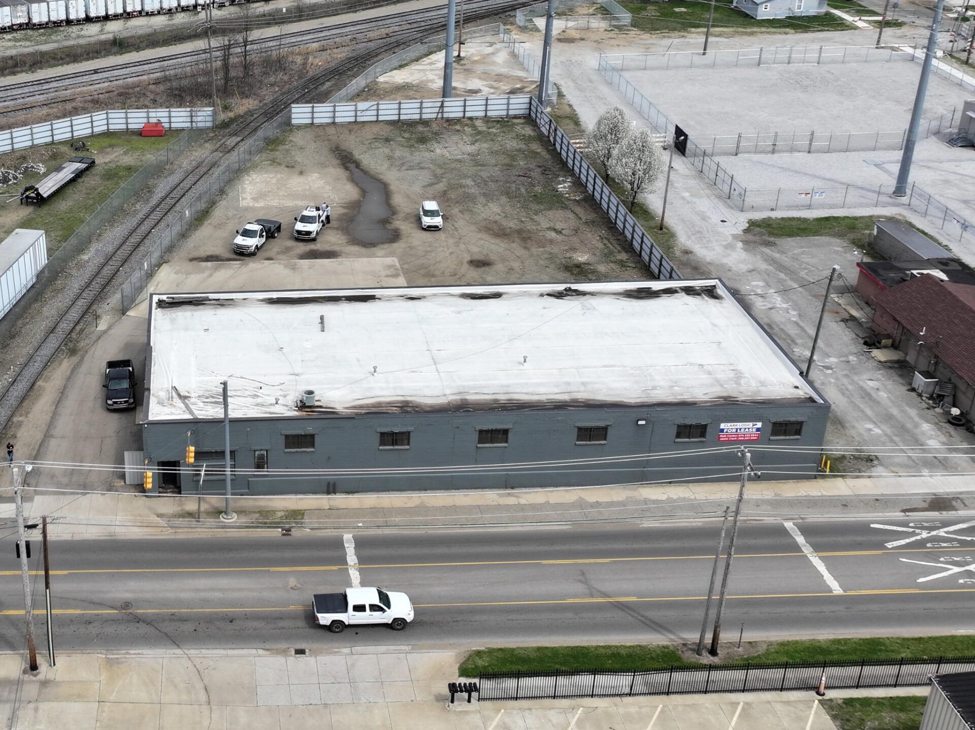 200 E Broadway Street — photo