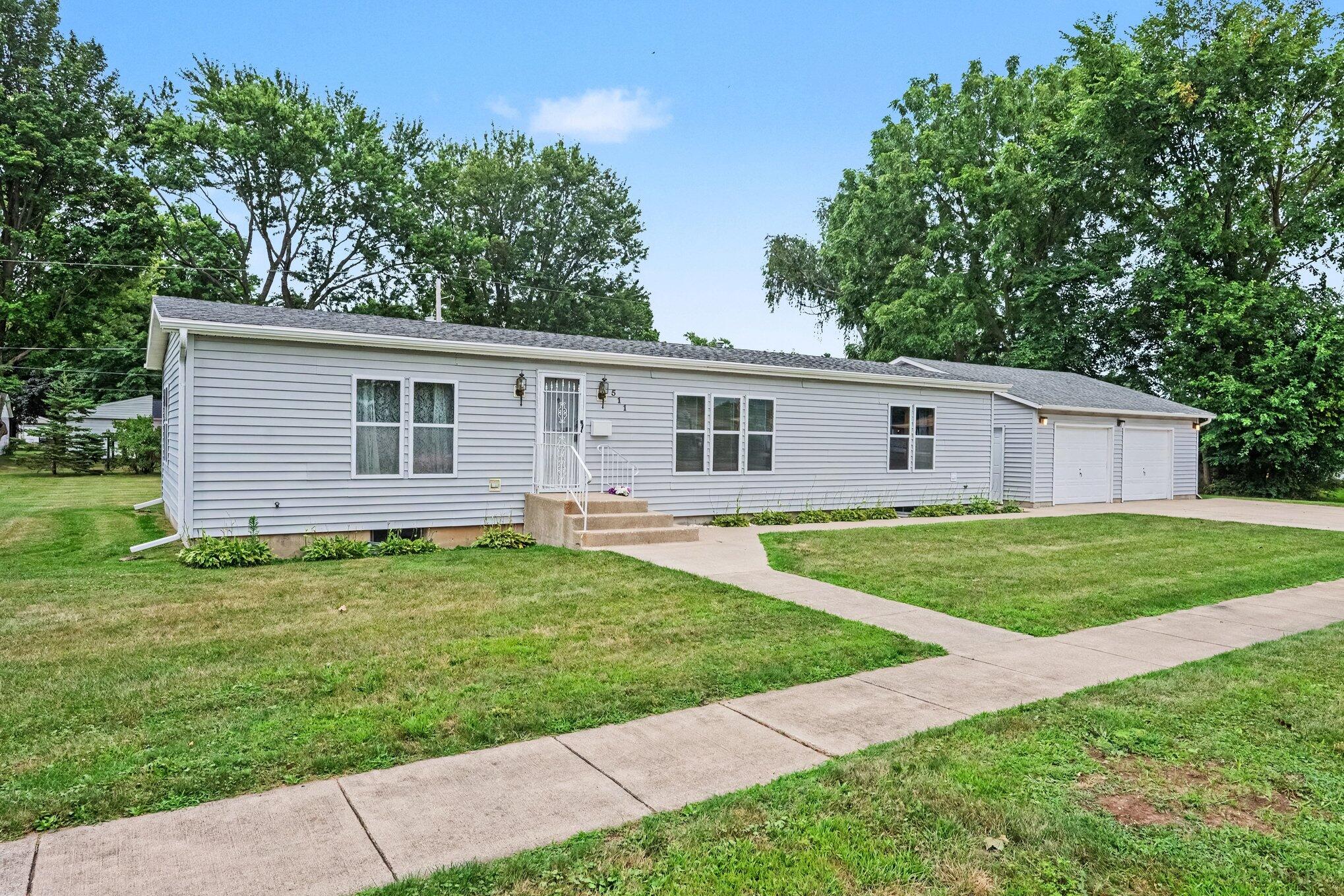 511 N Erie Street, Three Rivers, MI 49093 — photo 2