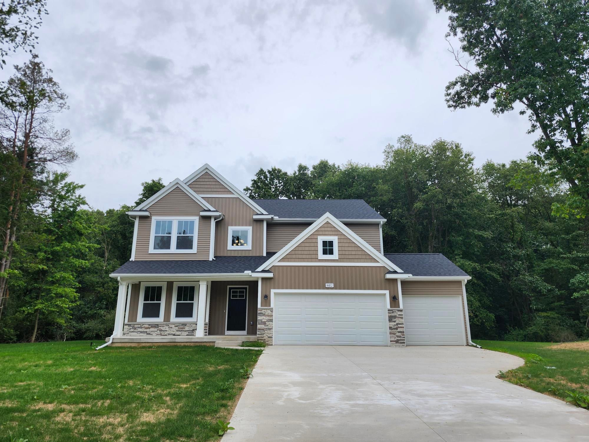 8412 Knotty Pine Lane — photo