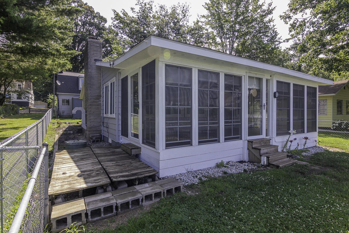 124 Peterson Drive — photo