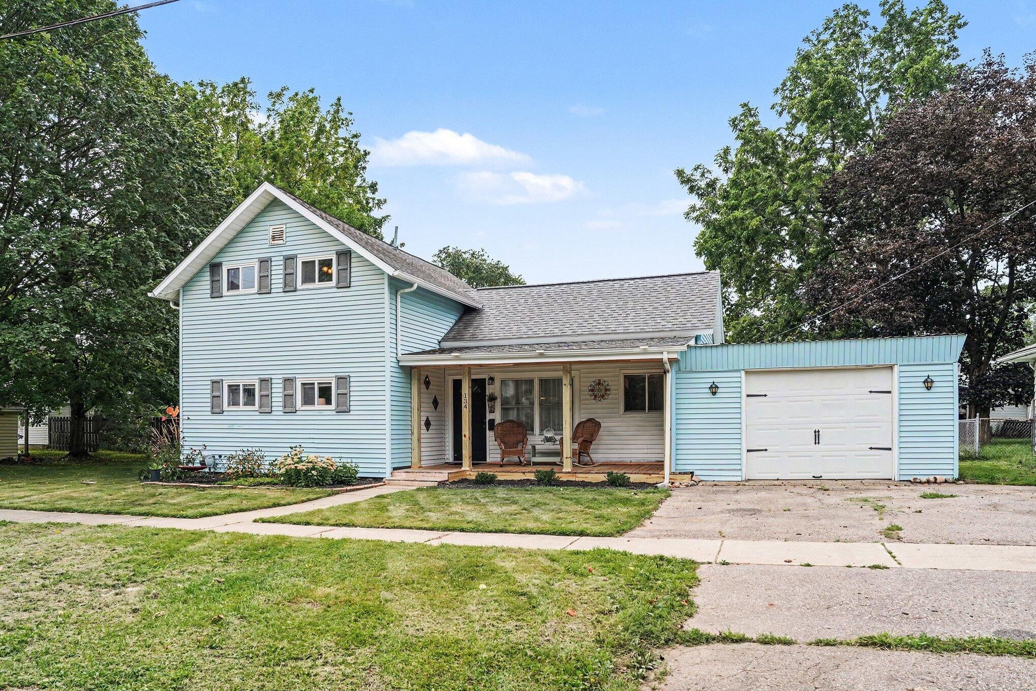 134 S Robinson Street — photo