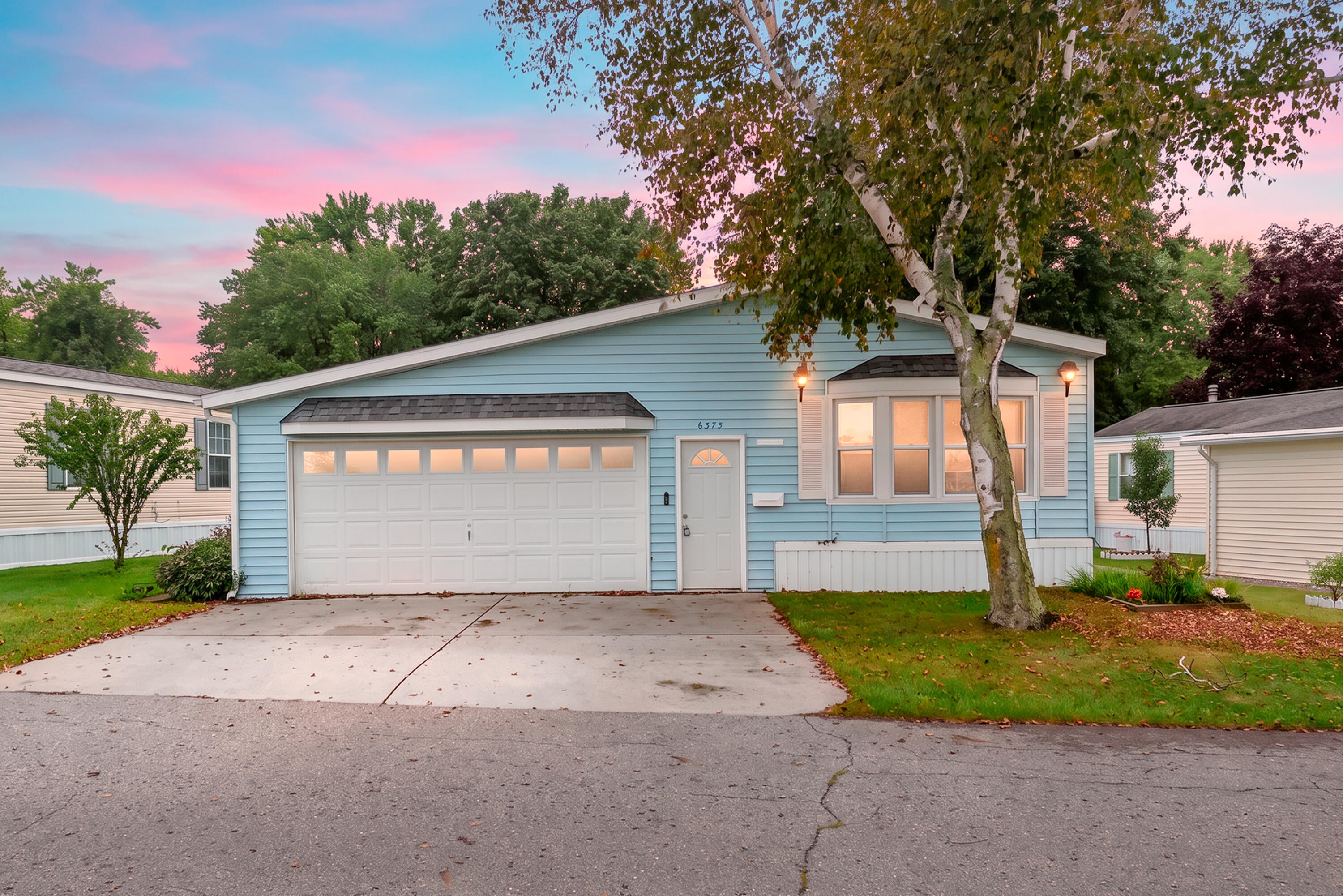 6375 Medford Way — photo