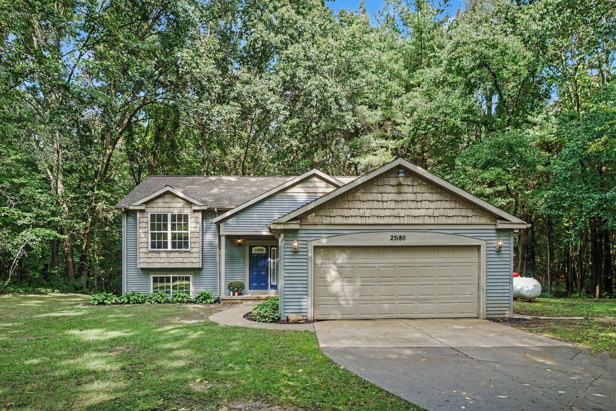 25180 Chaty Lane — photo