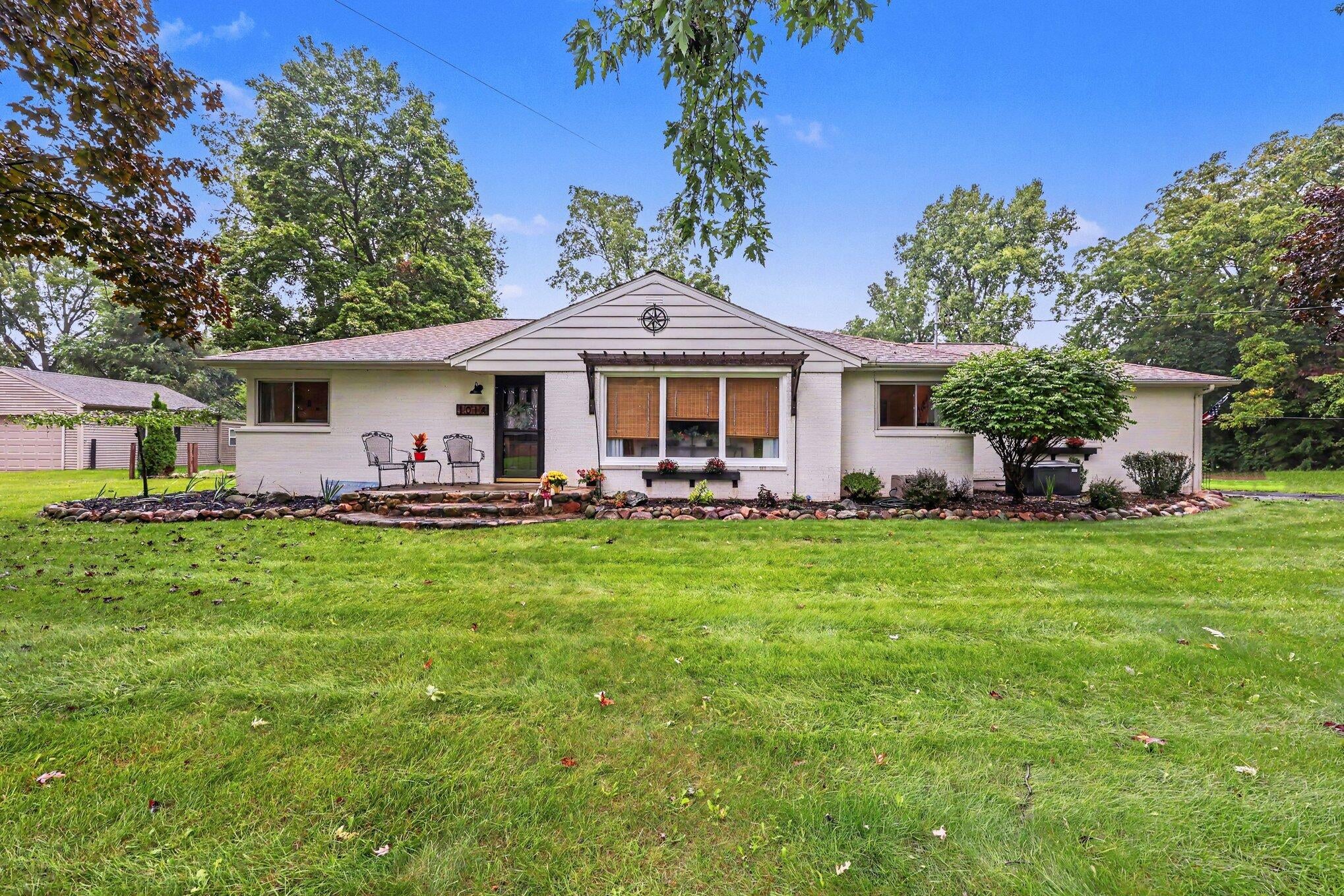 1014 Crestwood Lane — photo