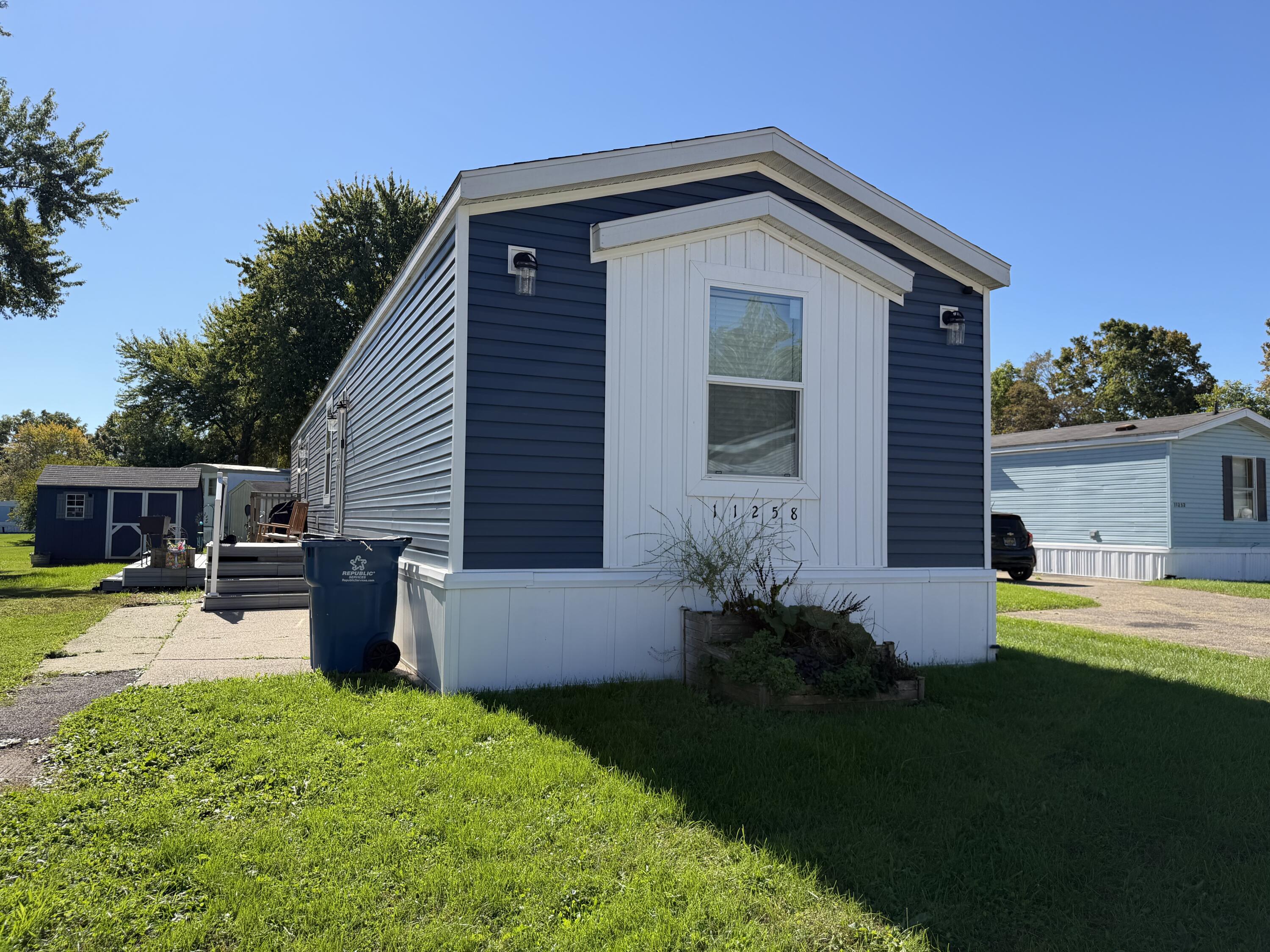 11258 Greenfield Drive — photo