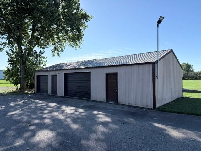 8135 Coxs Drive Unit: Pole Barn — photo