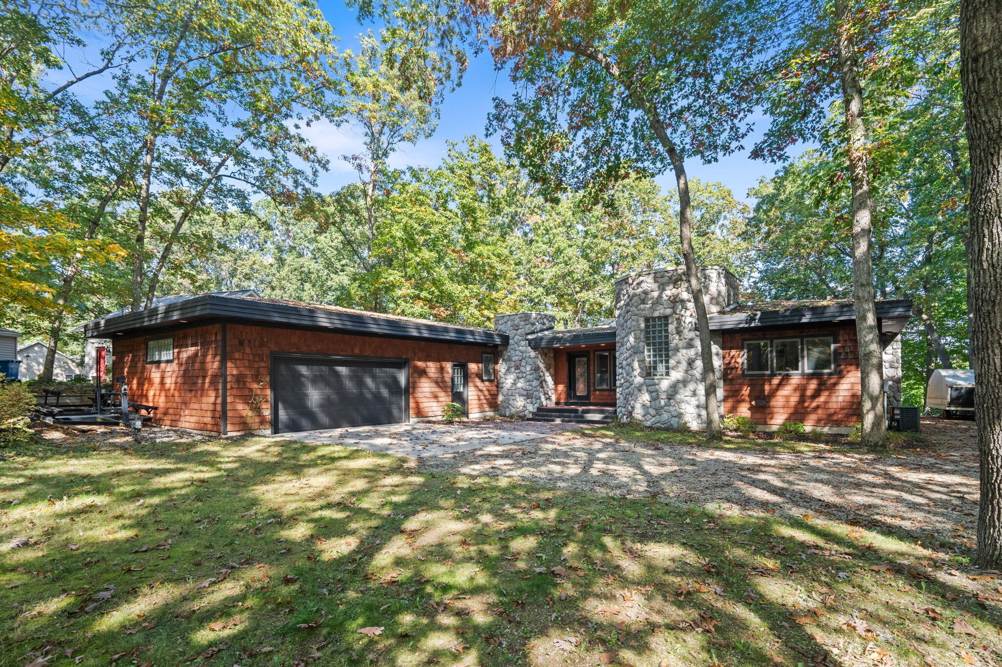 3855 Forest Trail — photo