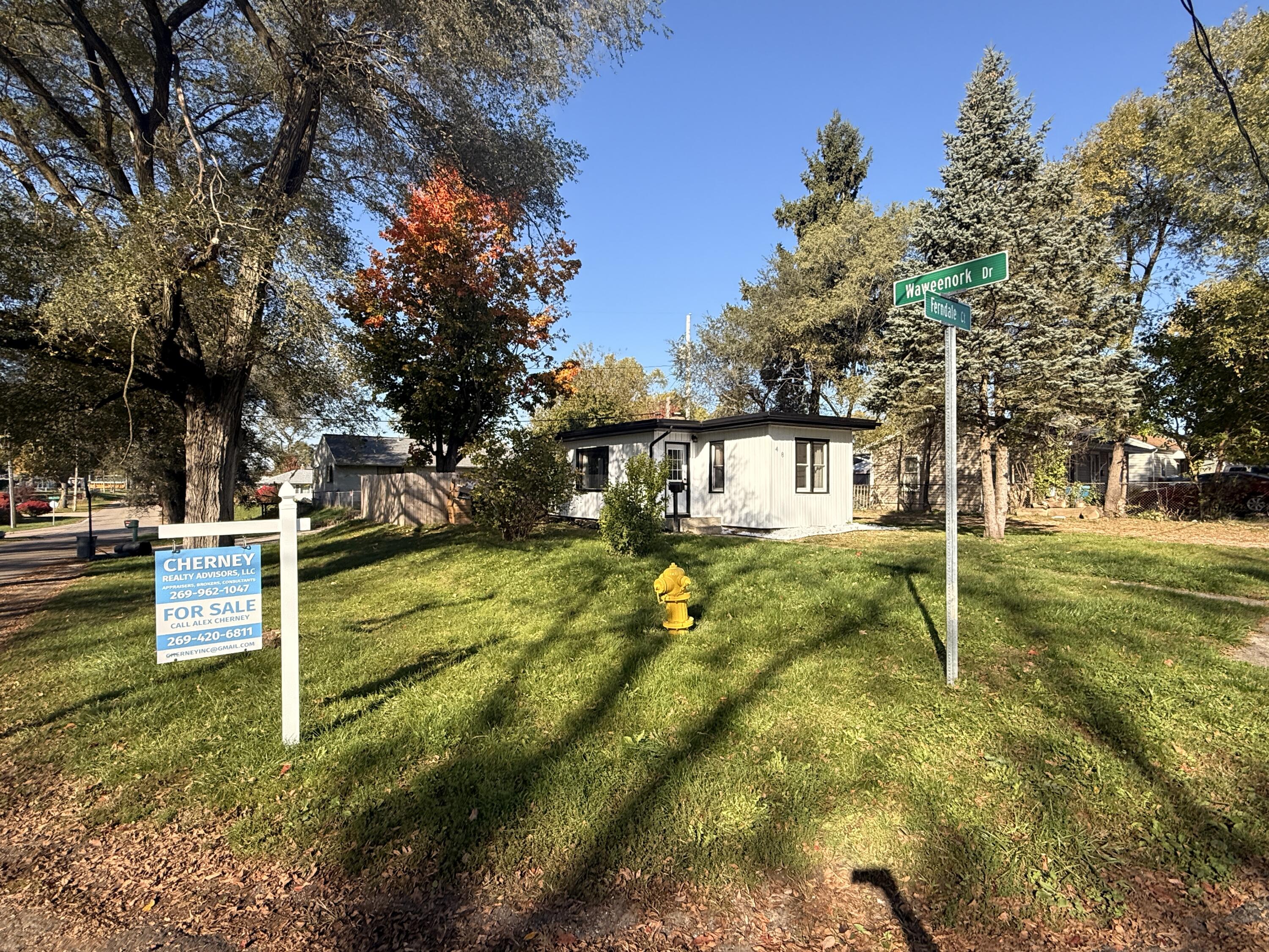 48 Ferndale Court — photo