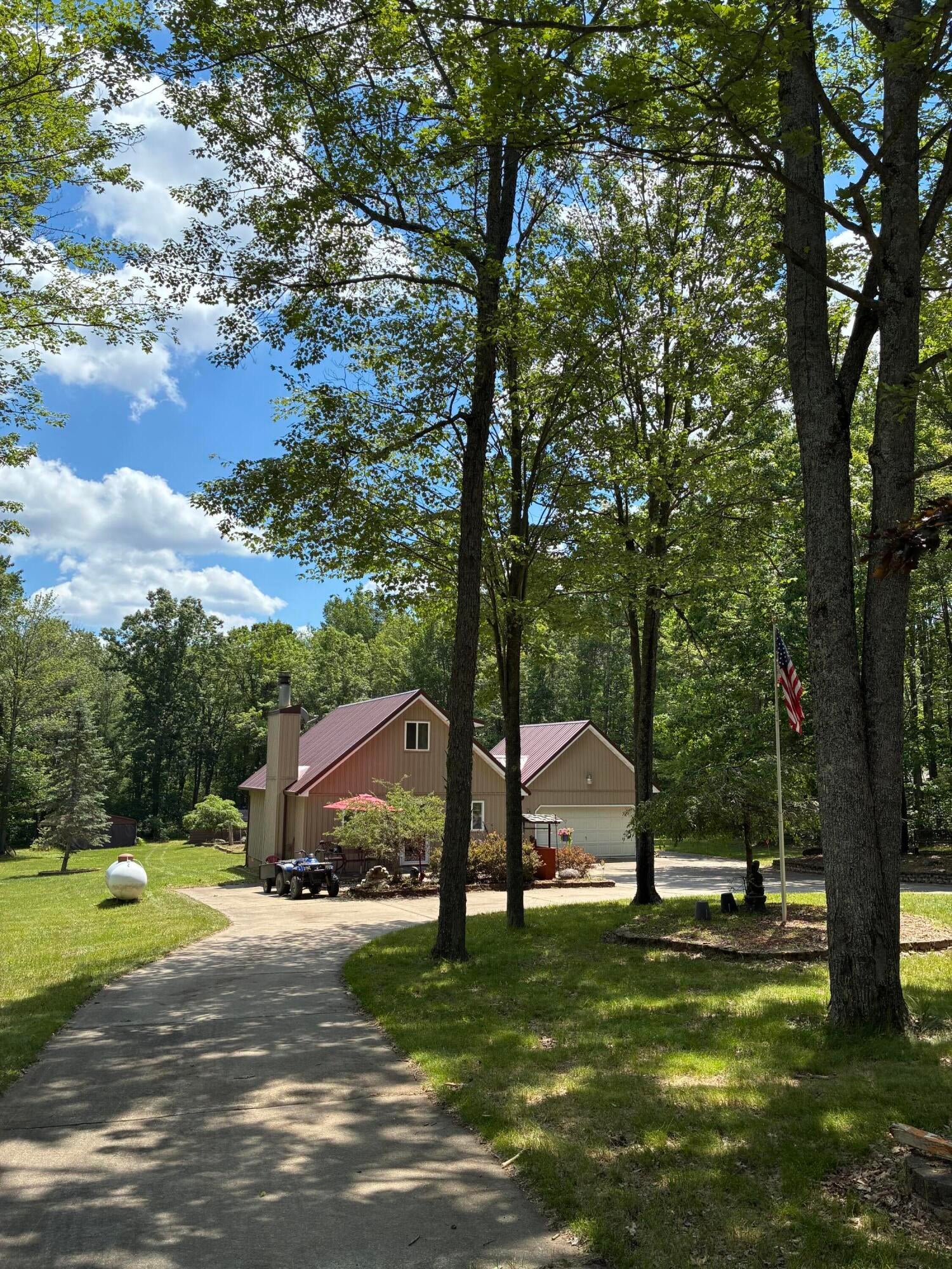 108 Deerwood Court — photo