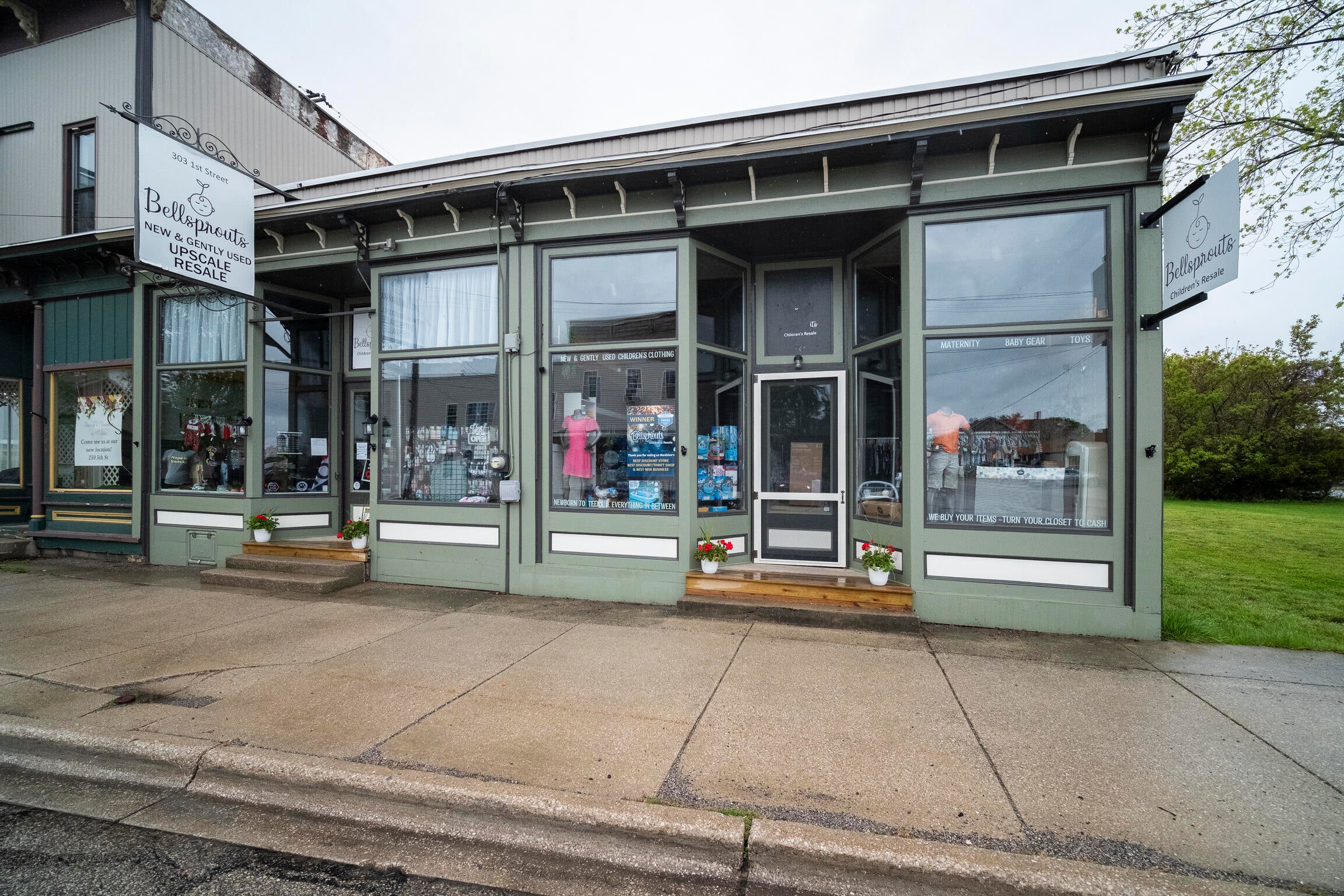 303 First Street — photo