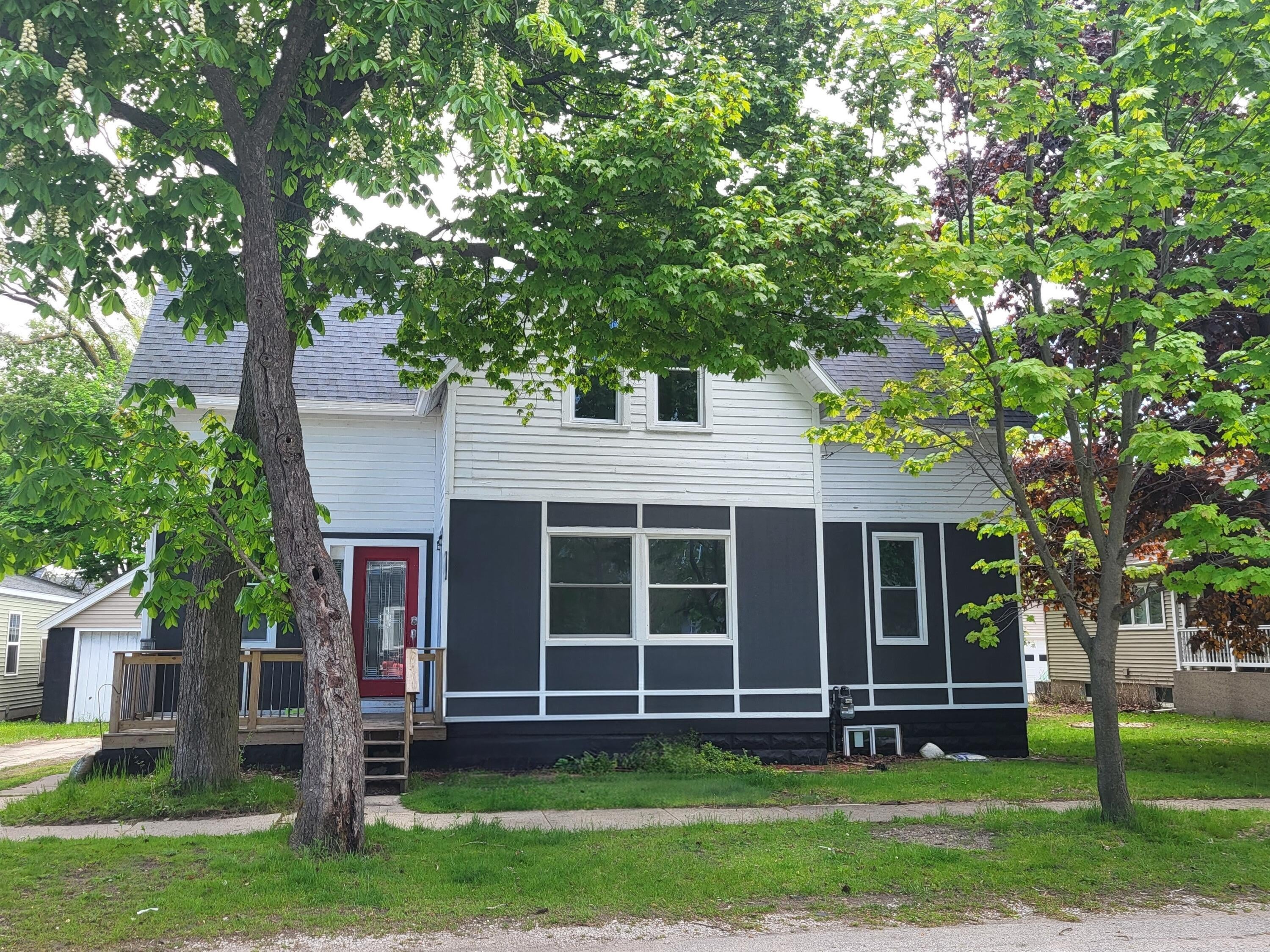 805 High Street — photo