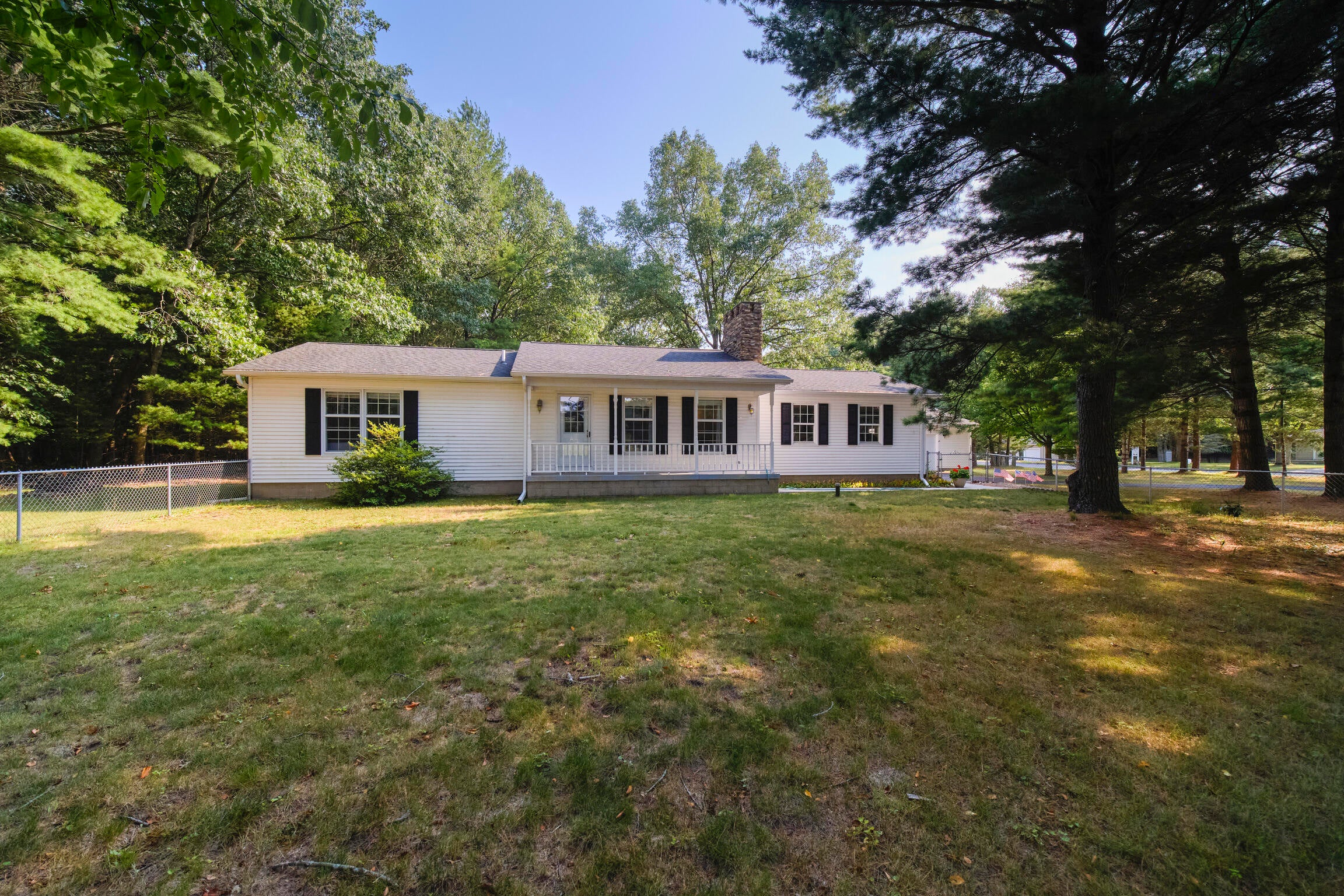 2615 Hill Road — photo