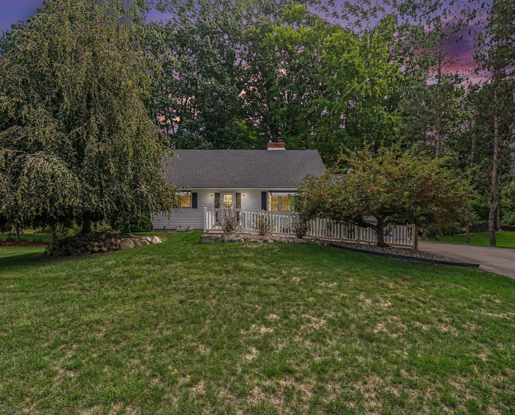 926 Clubview Drive — photo