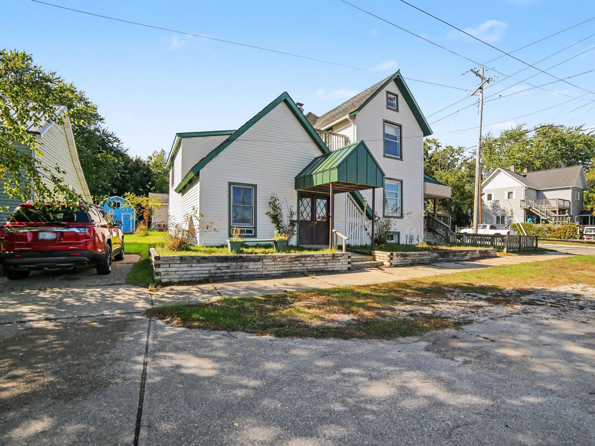 210 Cleveland Street — photo