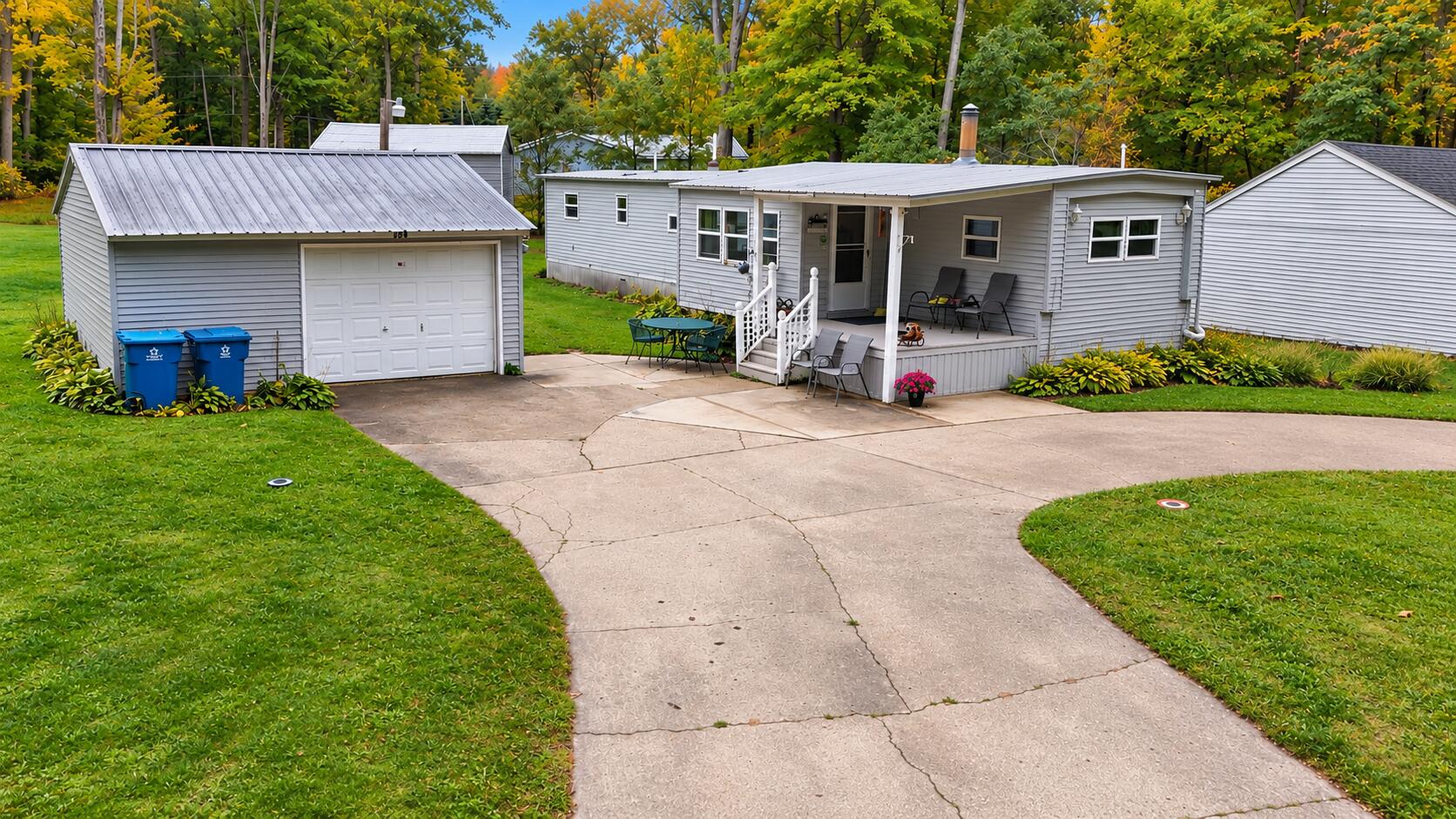 230 Maplewood Drive — photo