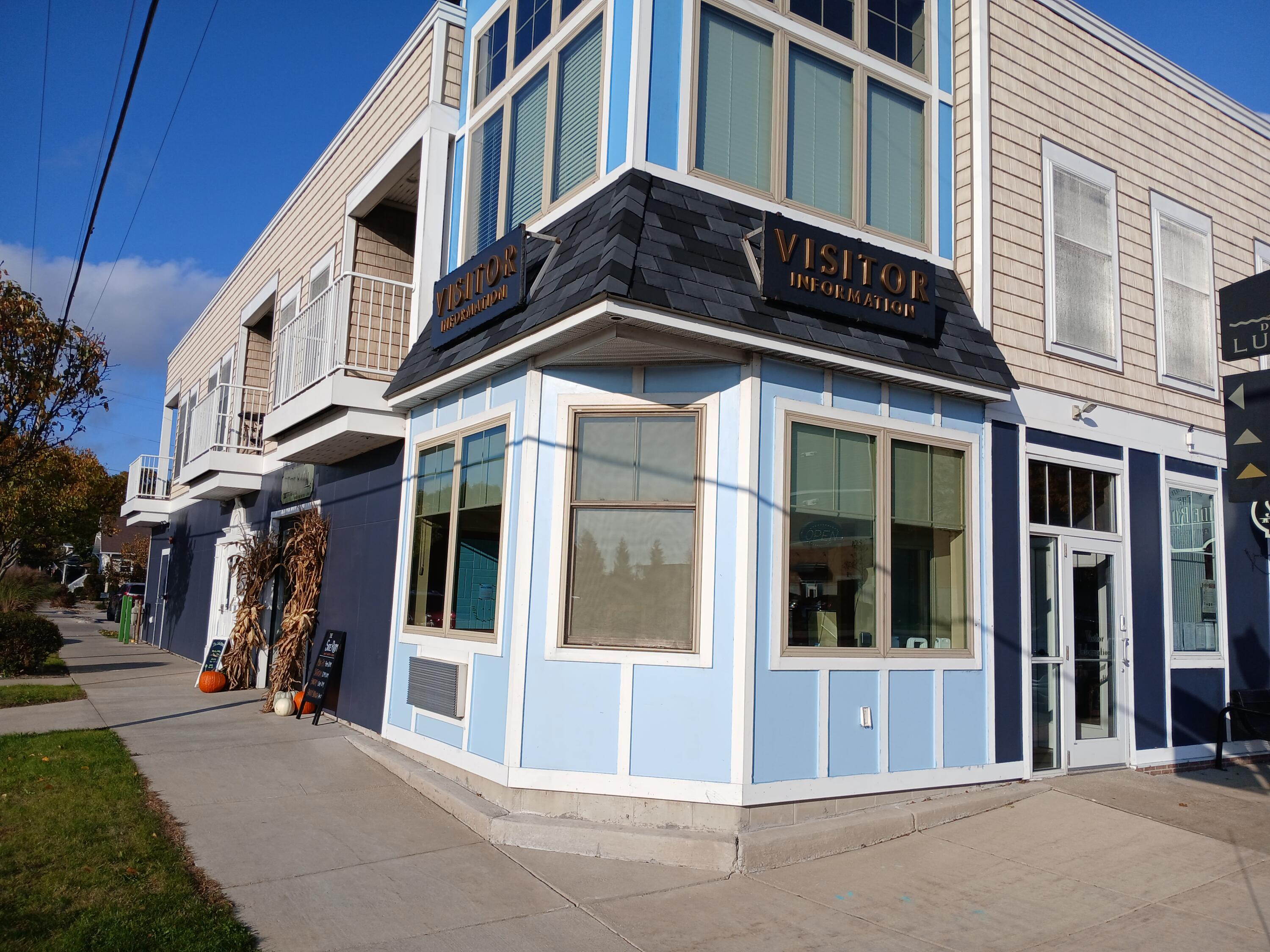222 W Ludington Avenue Unit: Unit 2 — photo