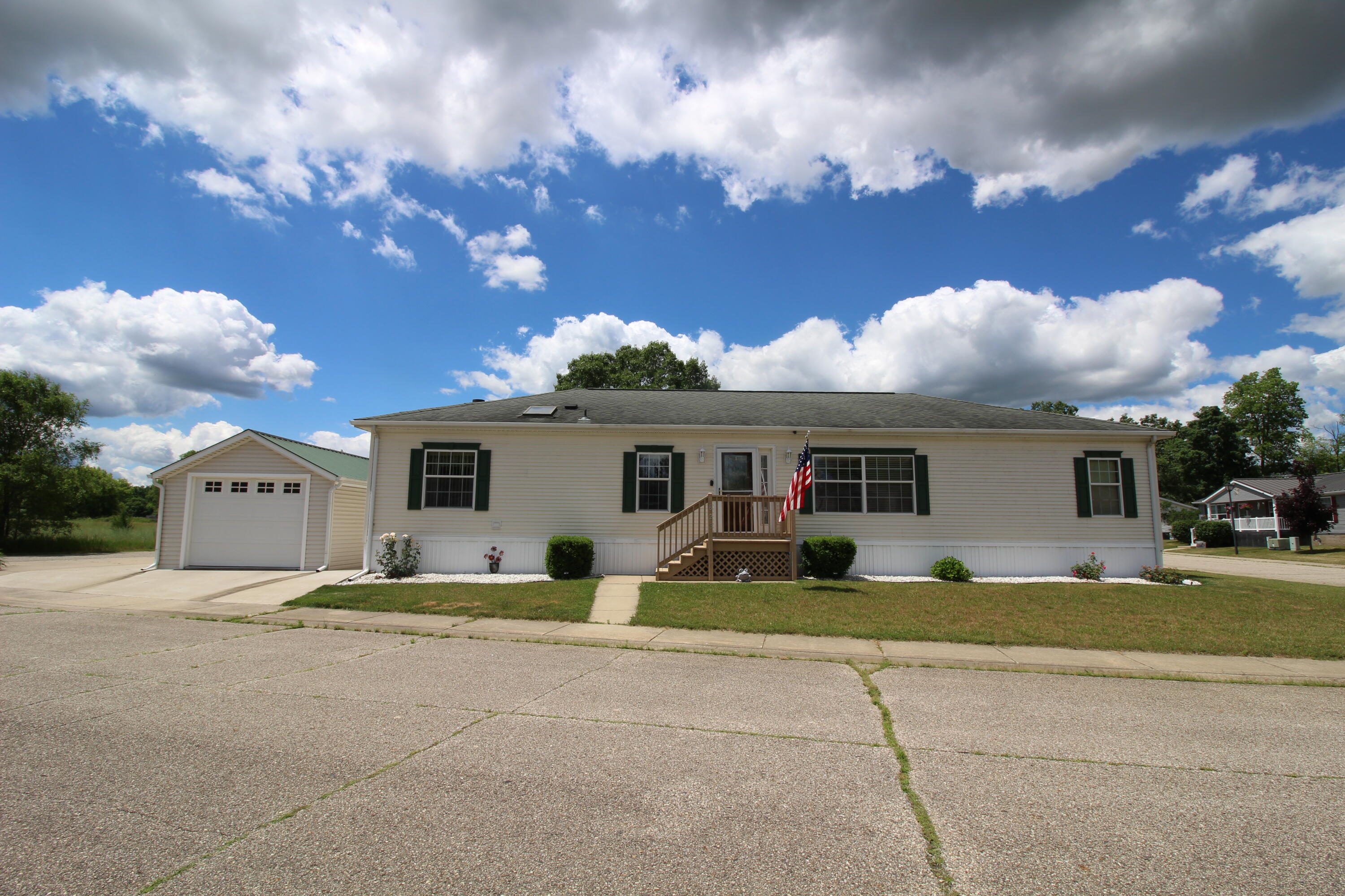 823 Raisin River Road, ThreeRiversCity_StJoseph, MI 49093