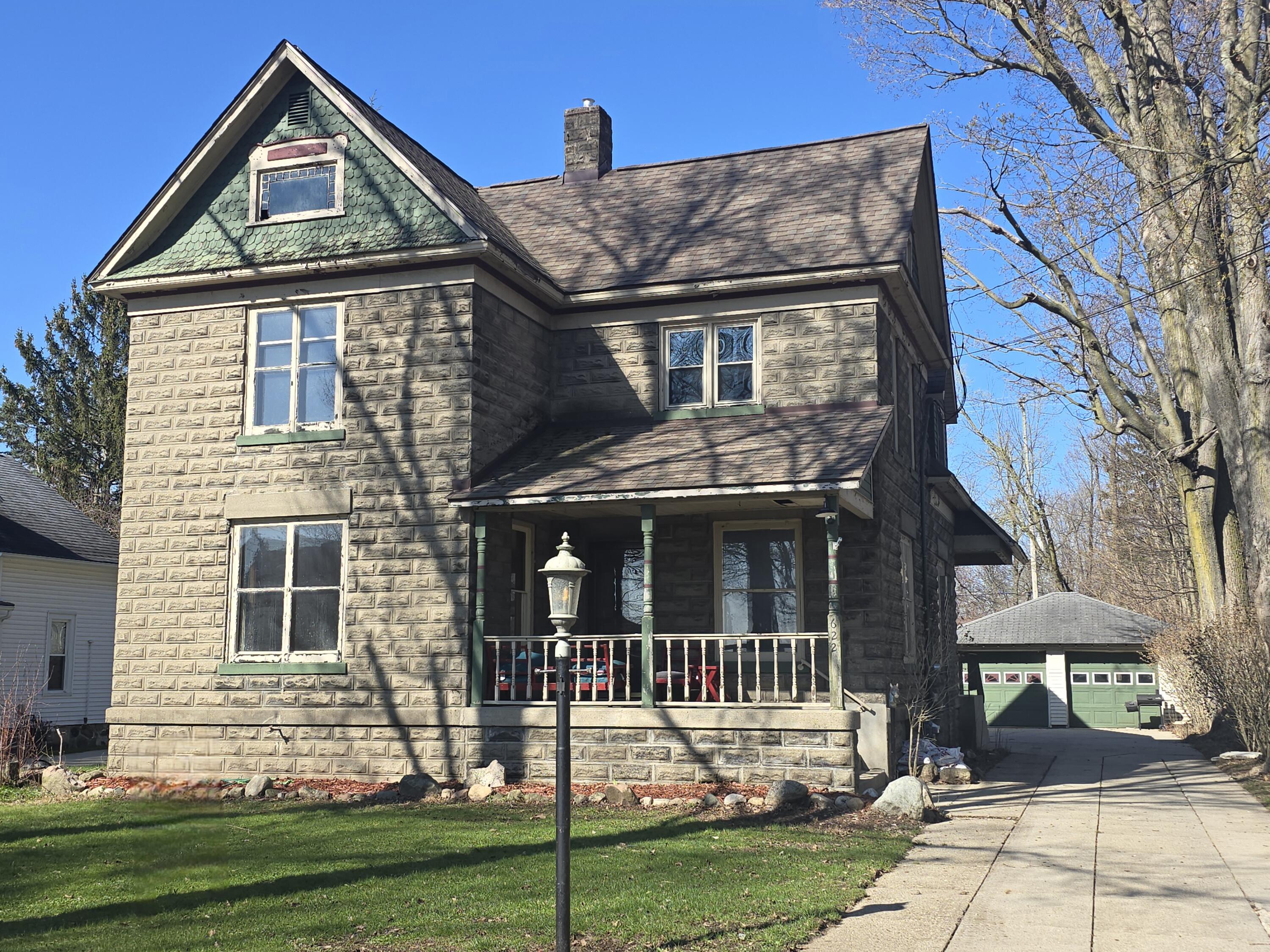 622 Maple Street — photo