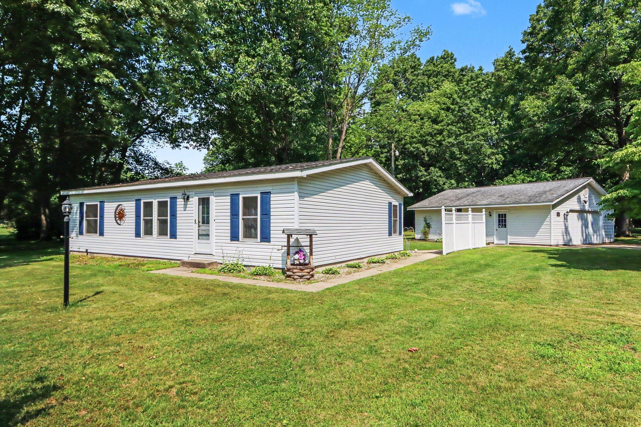 14164 Riverside Drive, ConstantineTownship_StJoseph, MI 49042 — photo 2