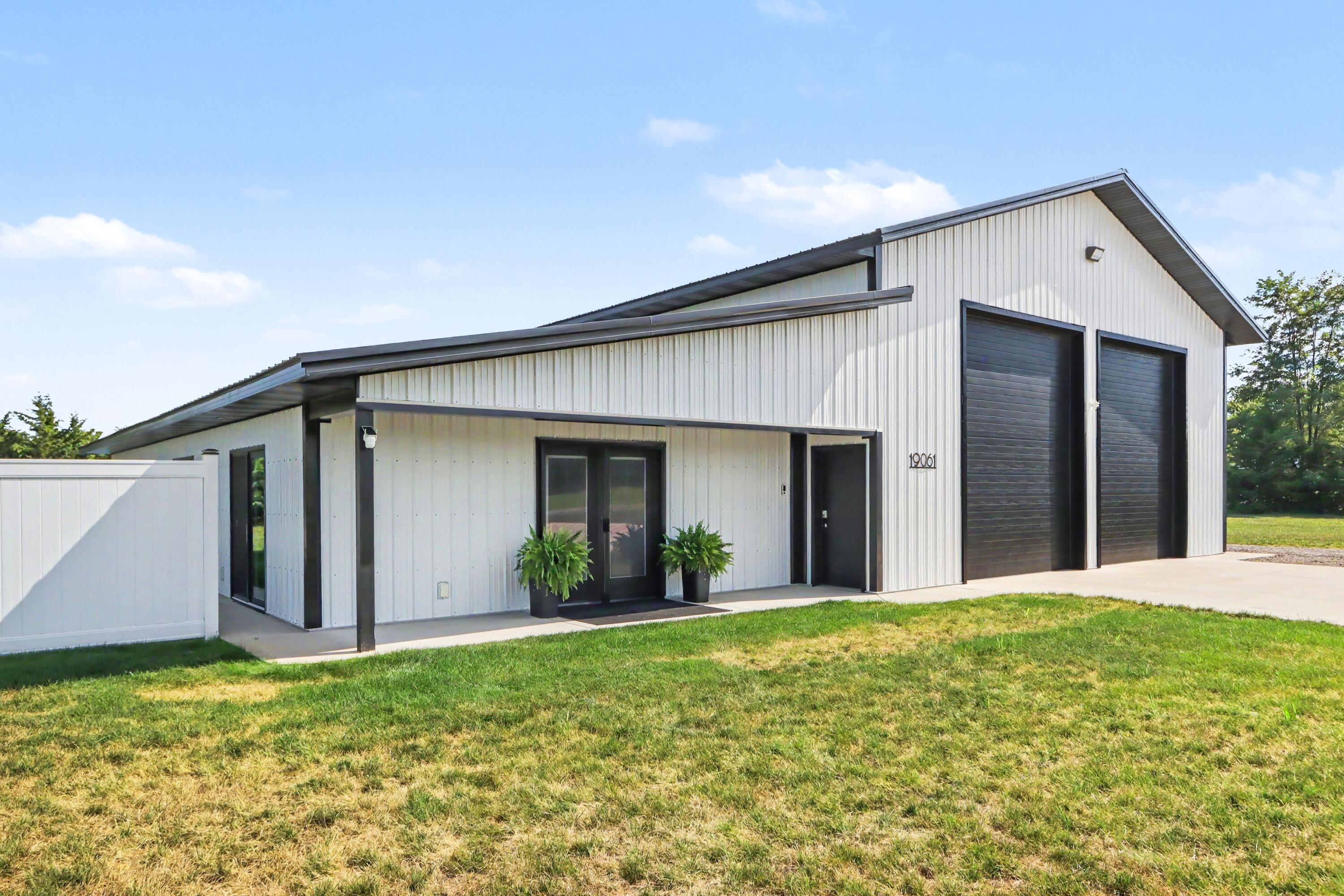 19061 M-60, Lockport Township, MI 49093 — photo 3