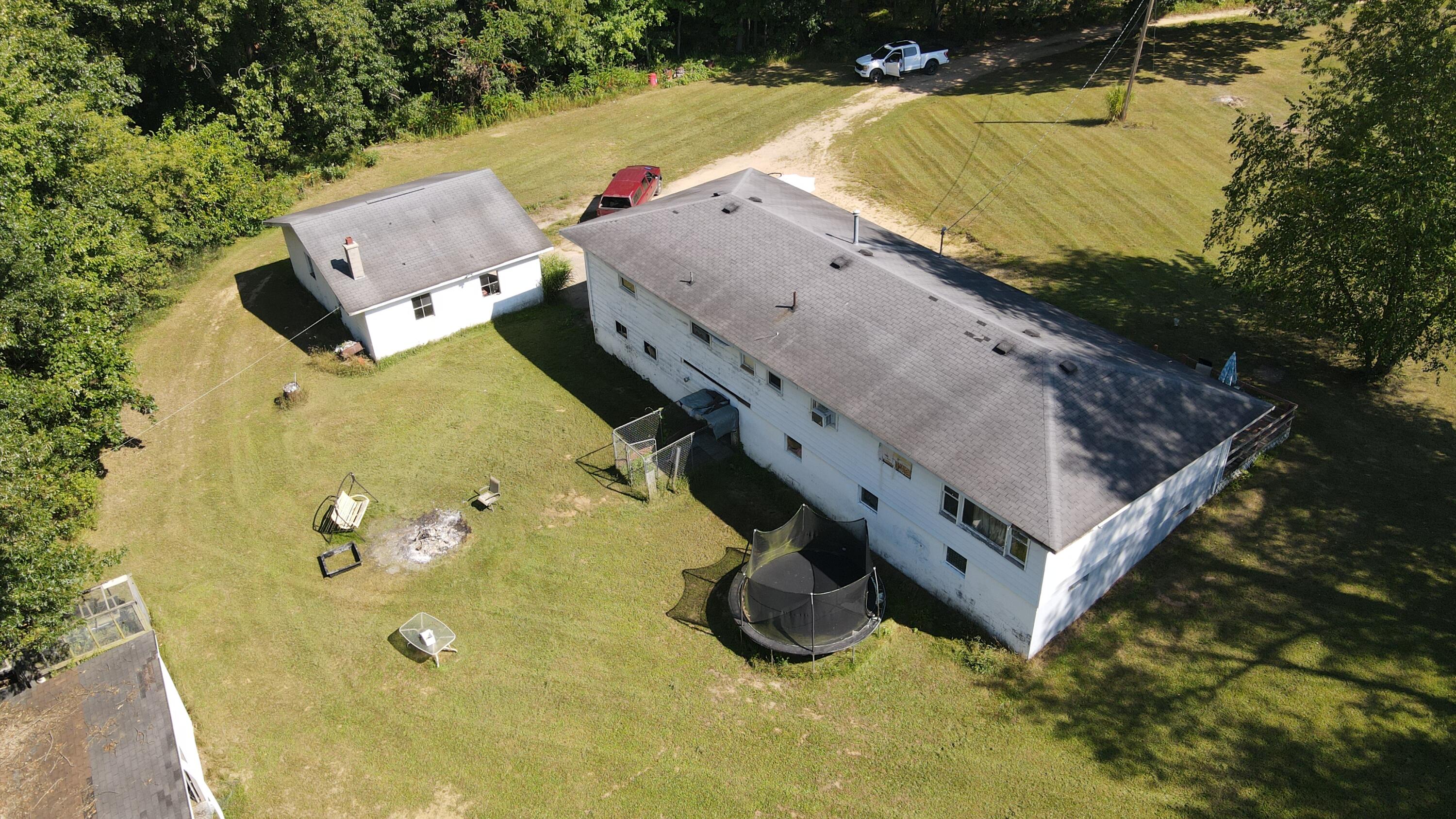 52524 Johnson Road — photo