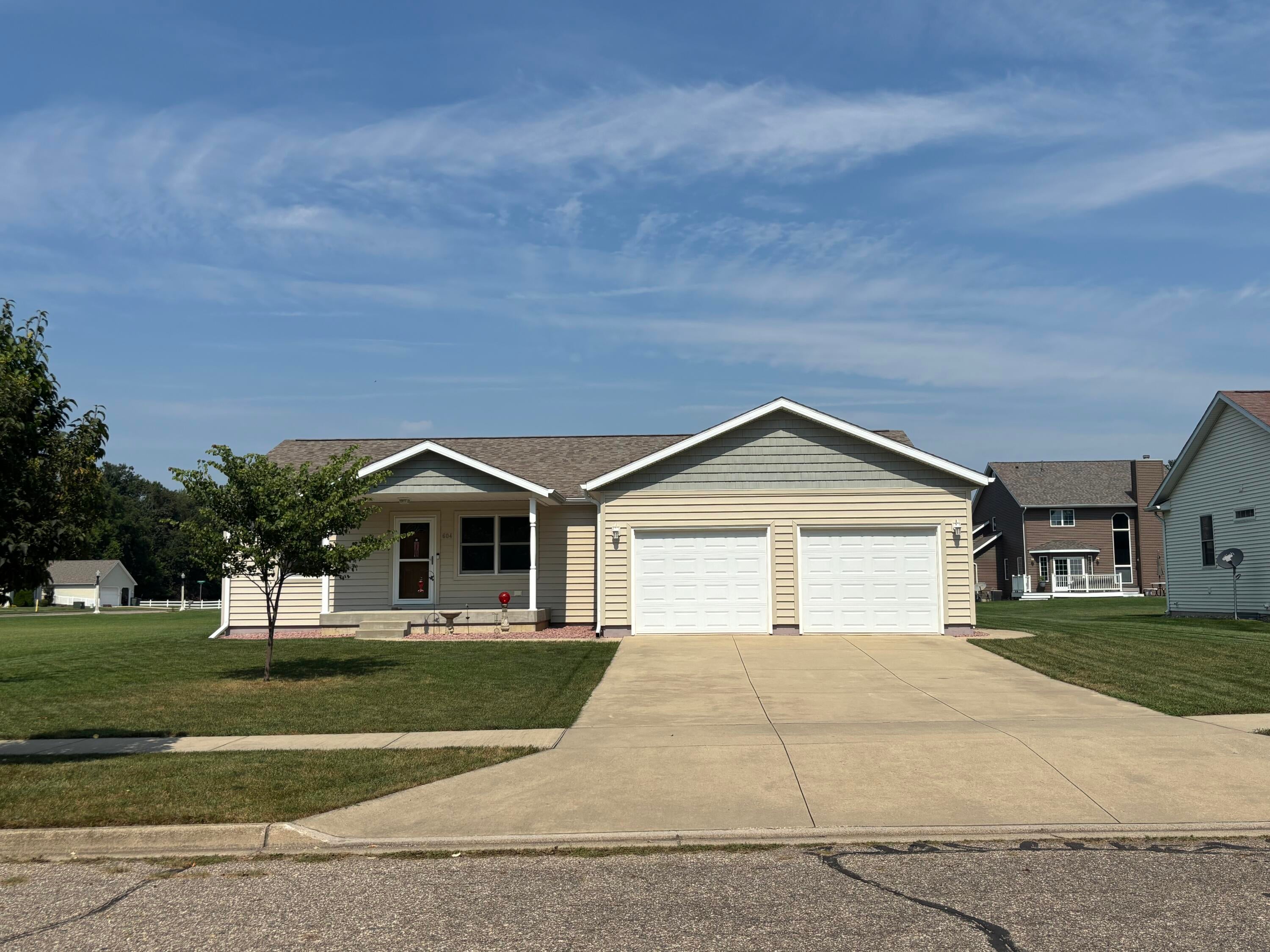 604 Hampshire Drive — photo