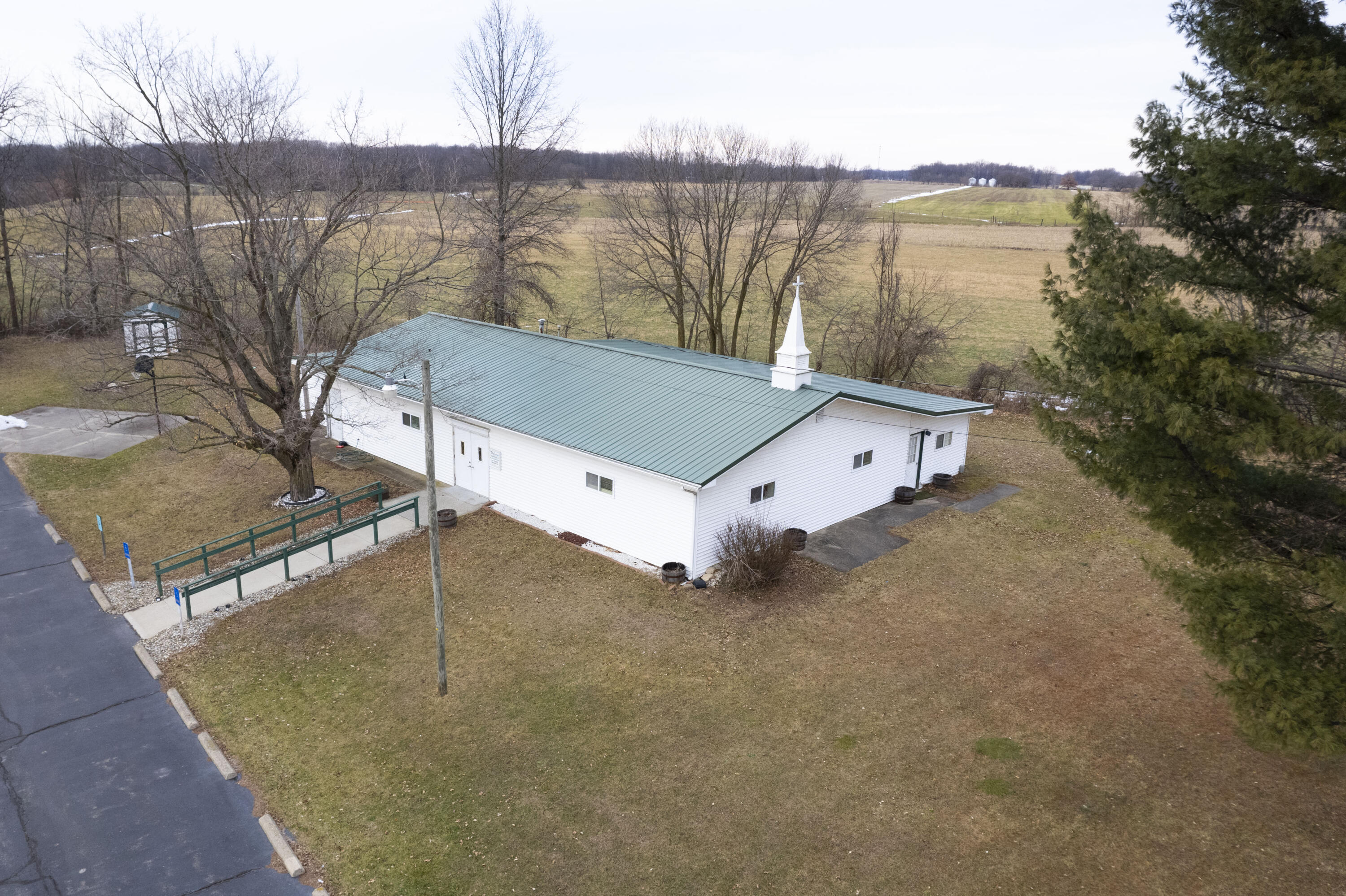 64016 M 62 — photo