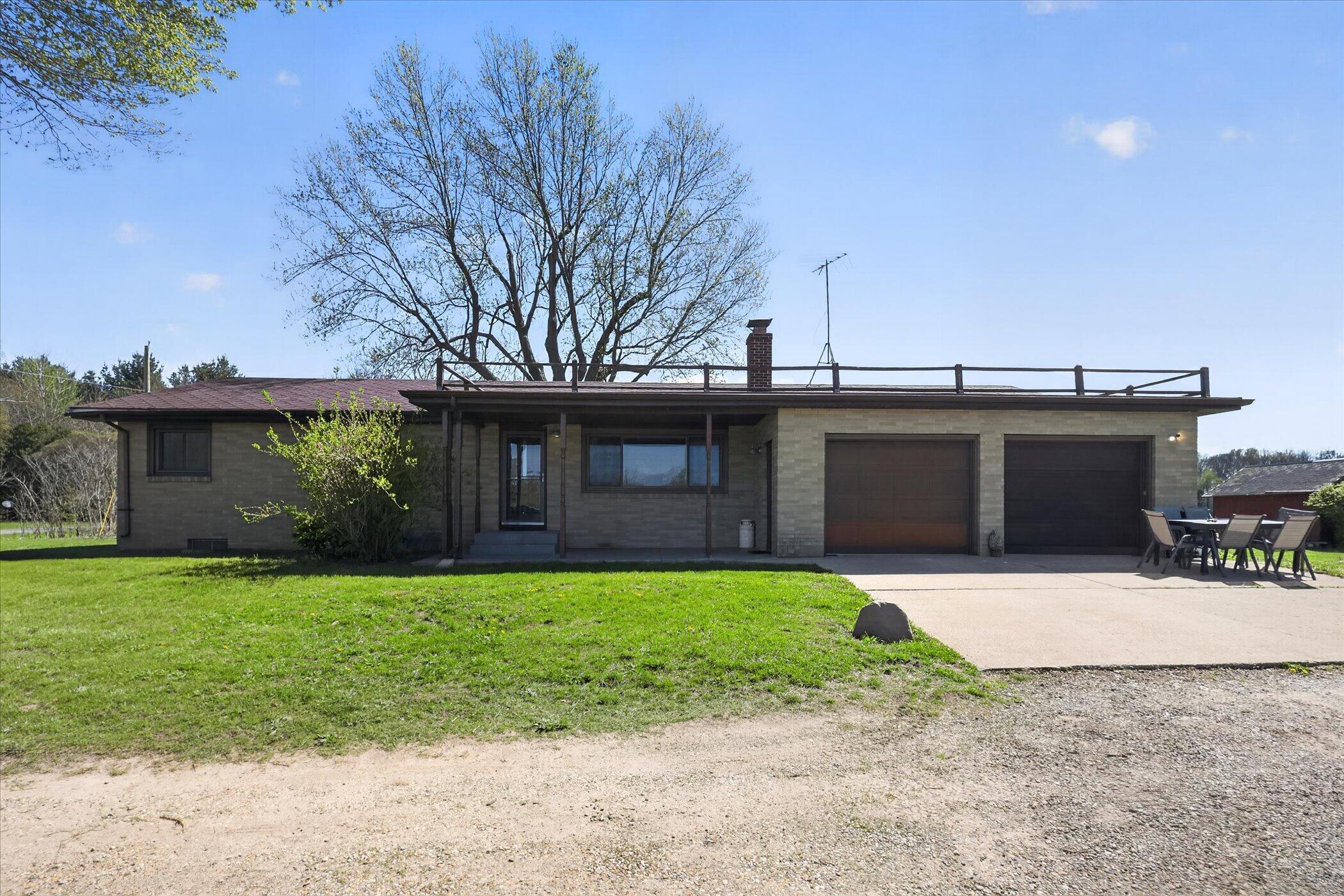 3262 W Wagner Road — photo