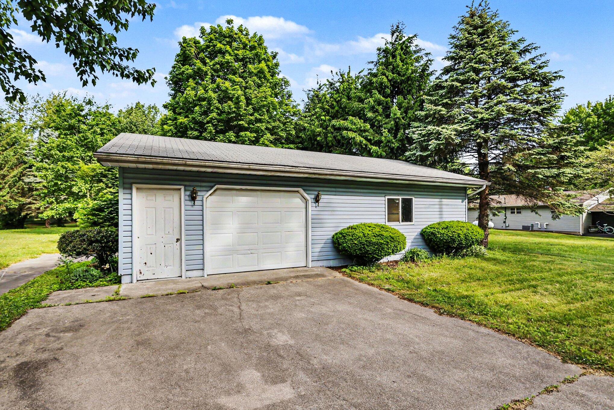 60779 W Oak Drive, Decatur, MI 49045 — photo 3