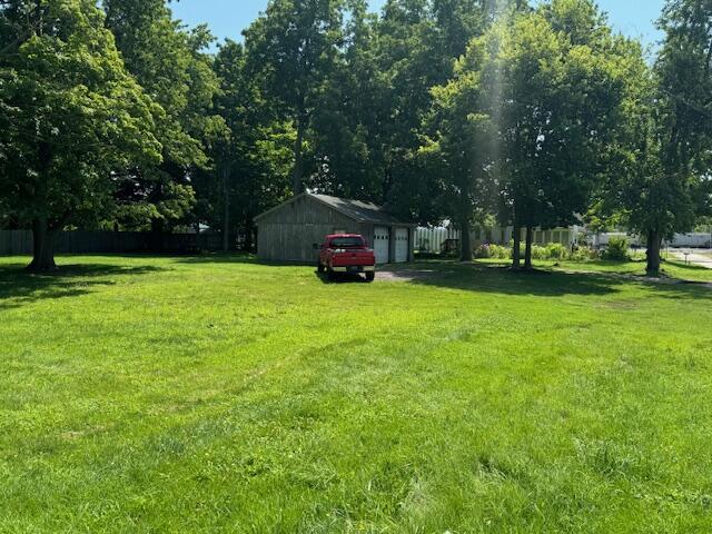 300 E Delaware Street, Decatur, MI 49045 — photo 2