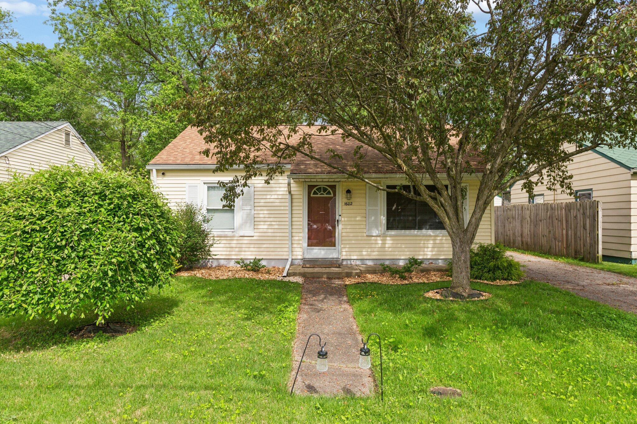 1602 Baker Drive — photo