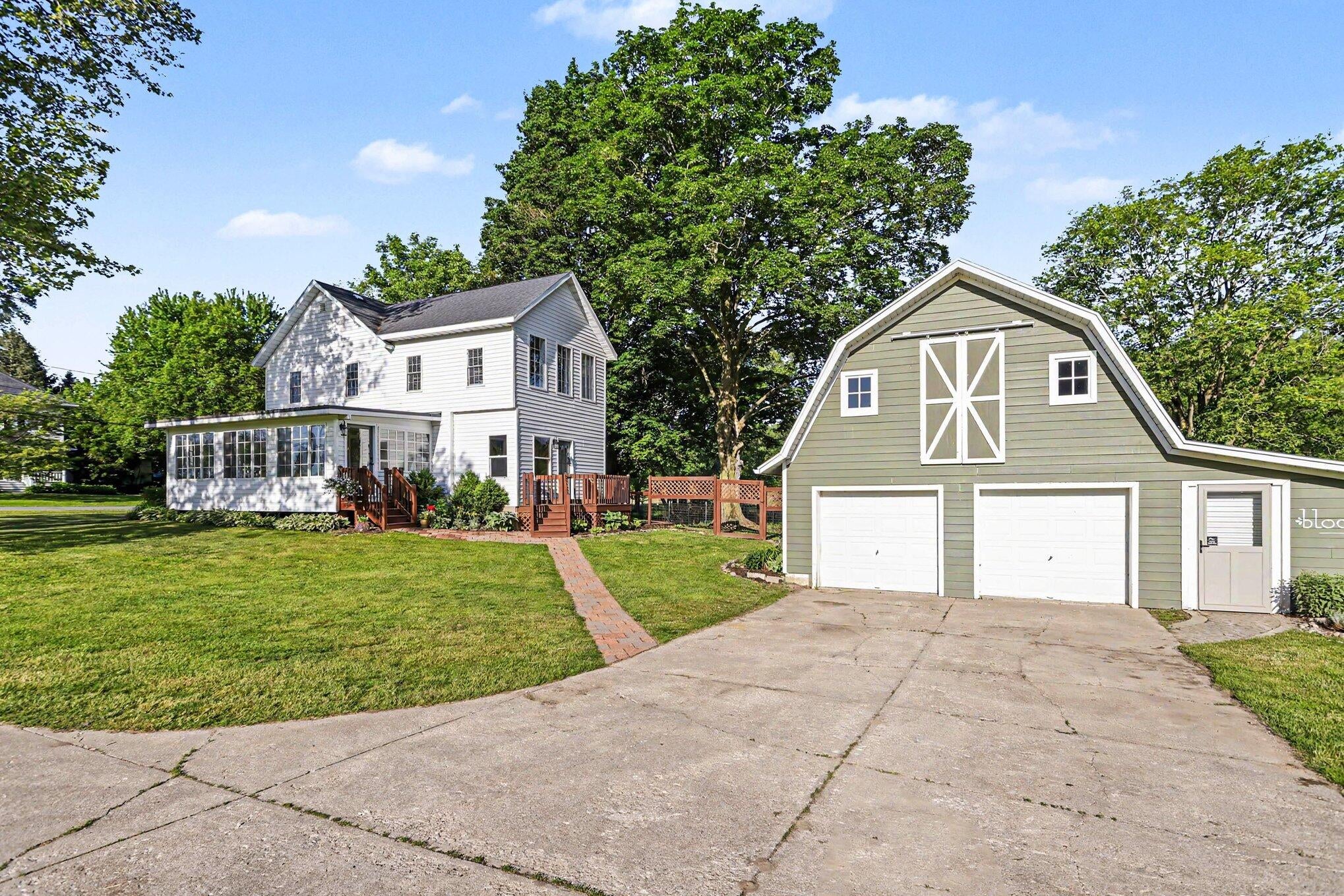 2175 E Hinchman Road — photo
