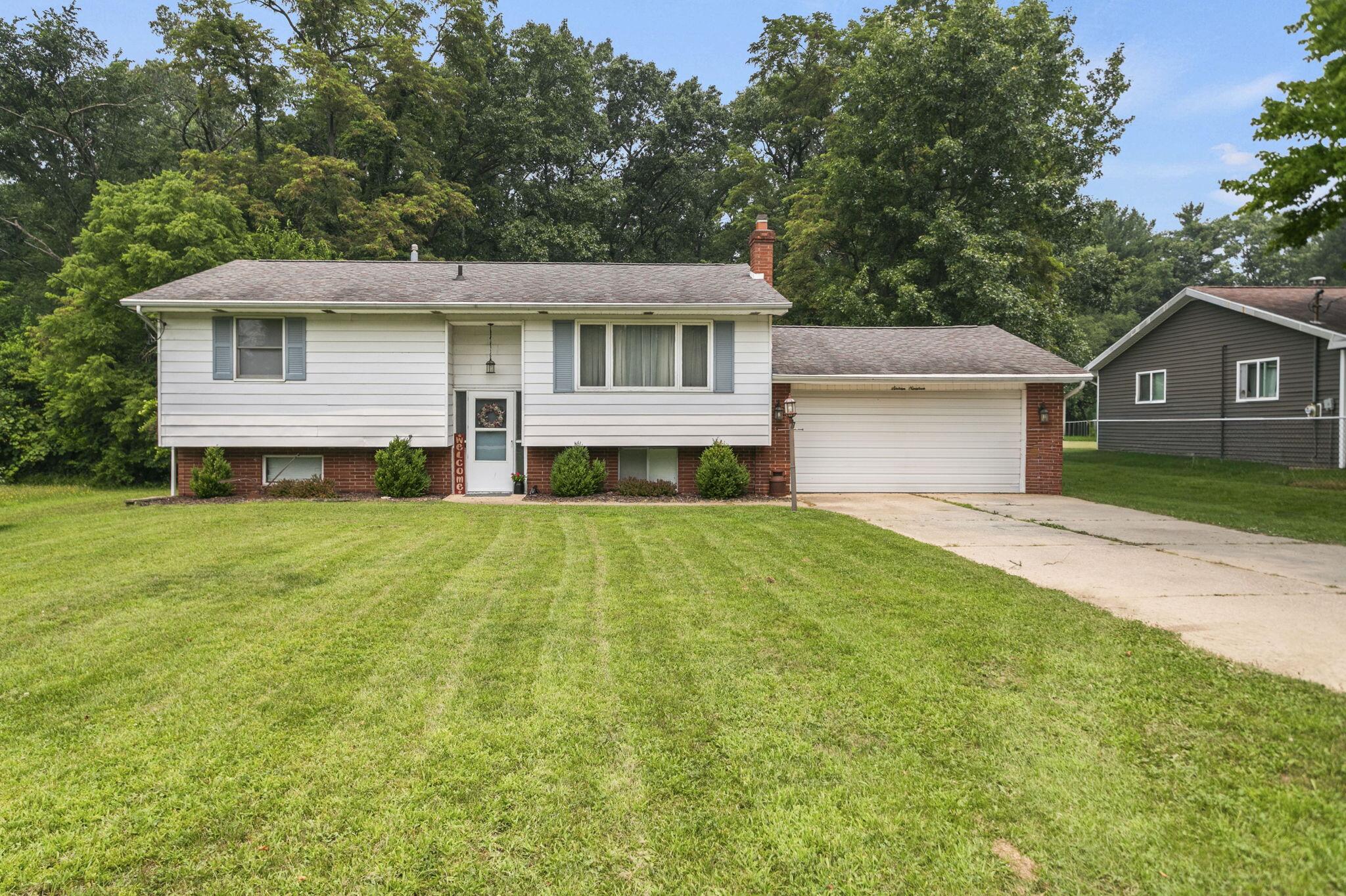 1619 E Bertrand Road — photo