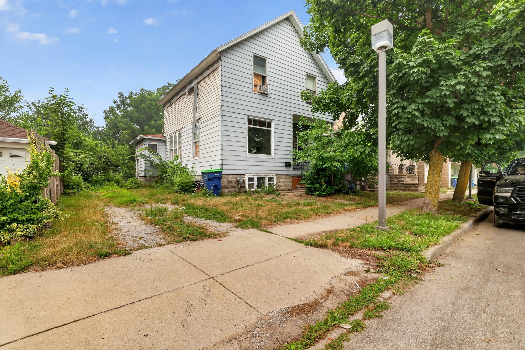 909 N Johnson Street — photo