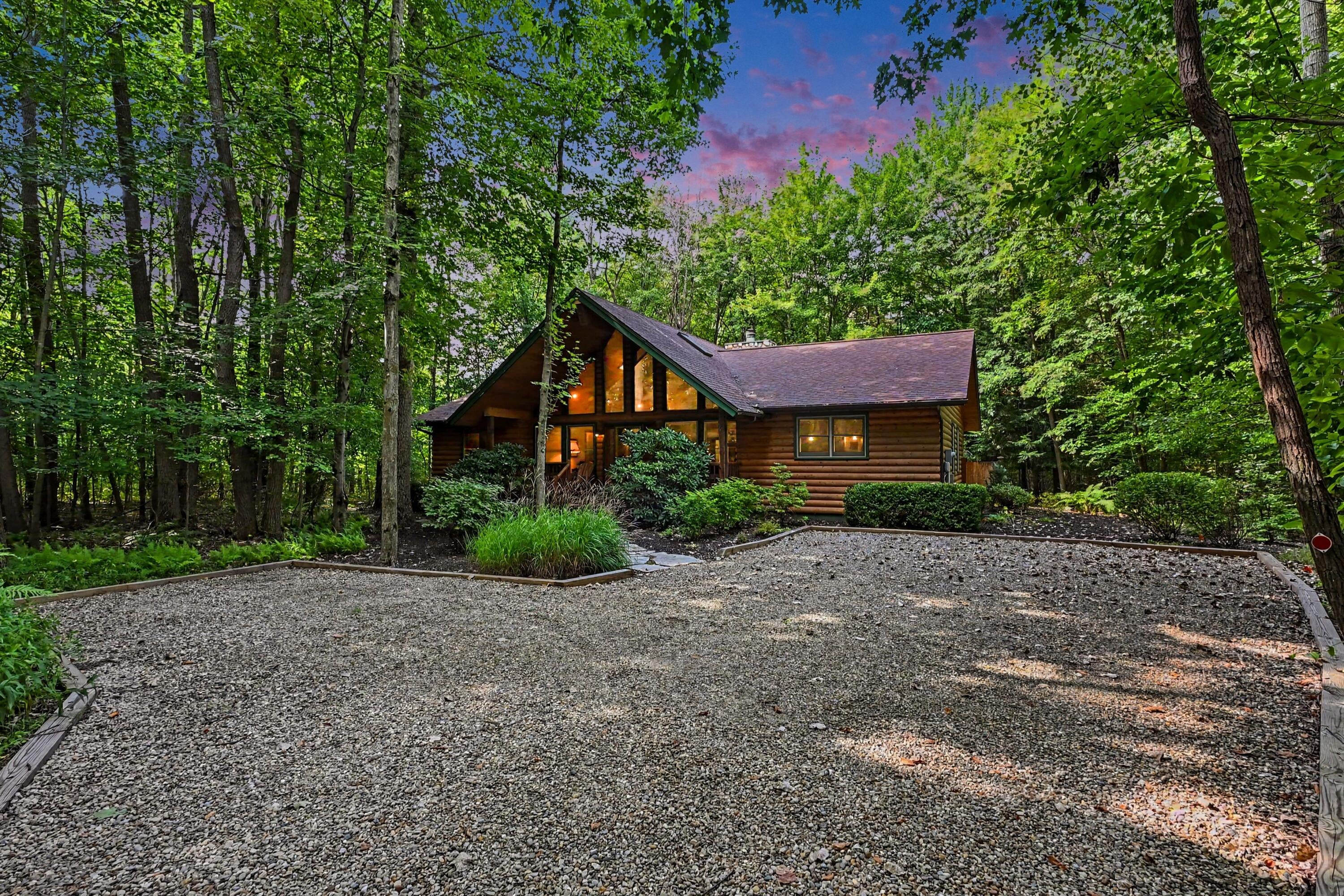 14300 Wildwood Lane — photo