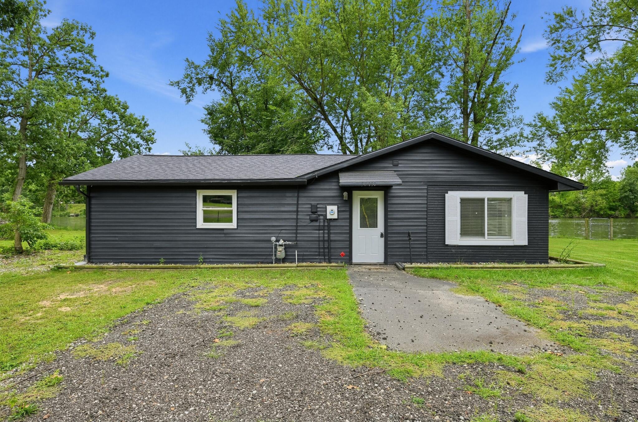 58730 Ash Road — photo