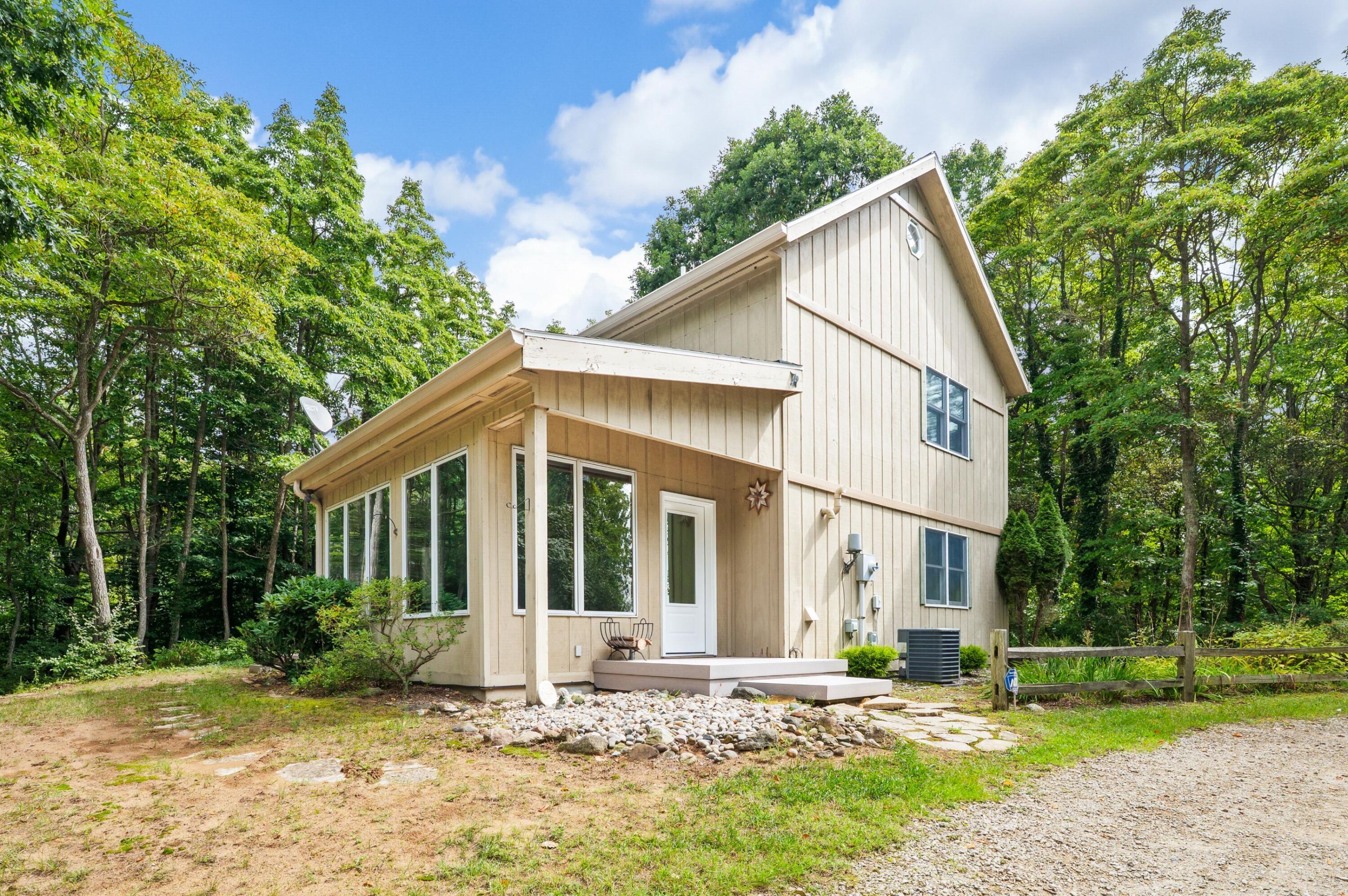 5471 Little Paw Paw Lake Road — photo