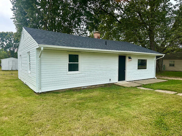 2112 Kathryn Drive — photo