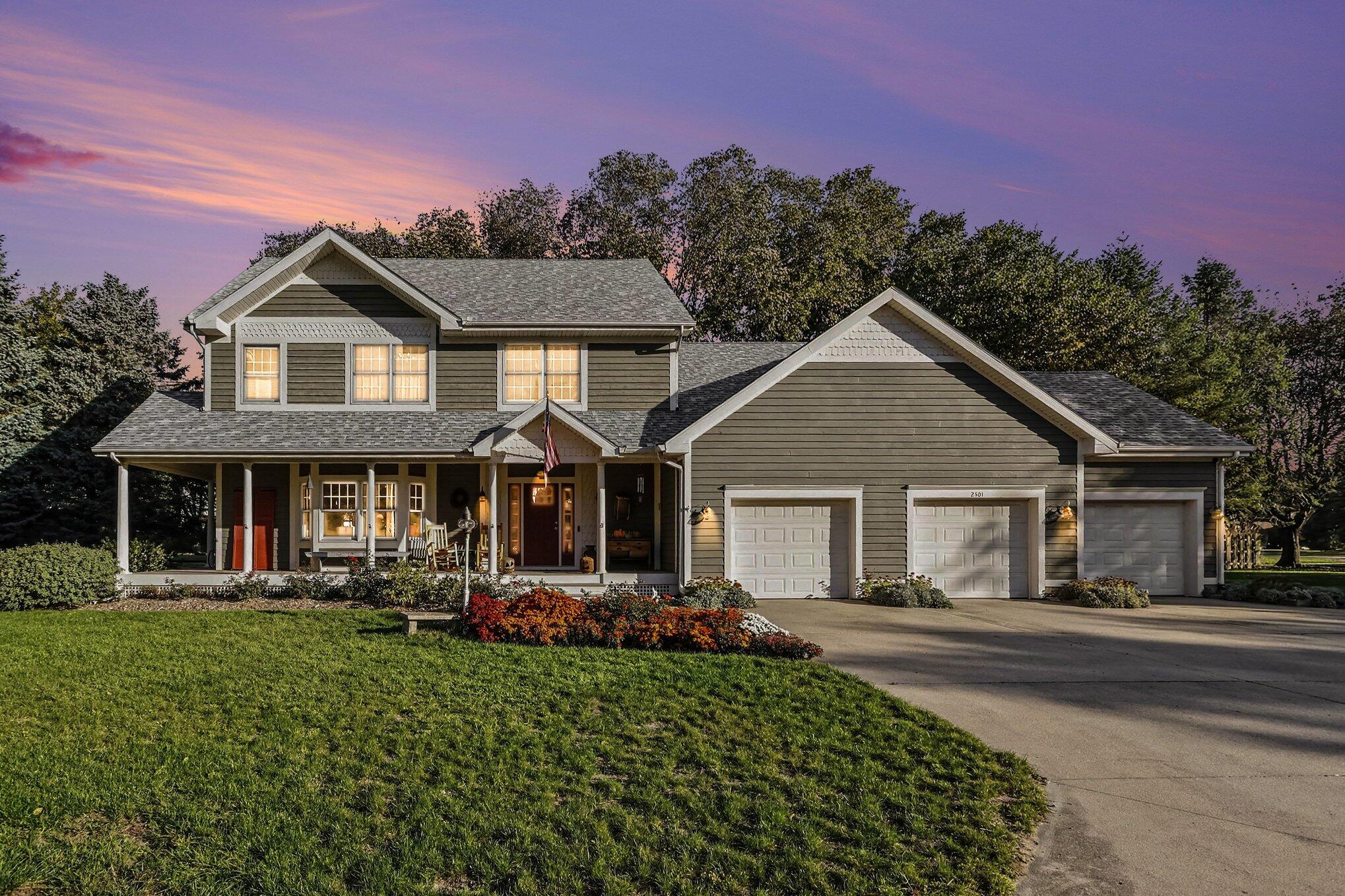 2501 Lake Vista Drive — photo