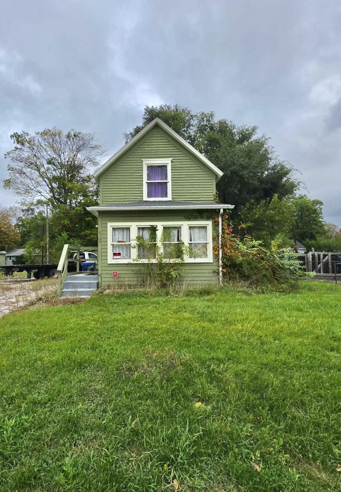 1069 E Main Street — photo