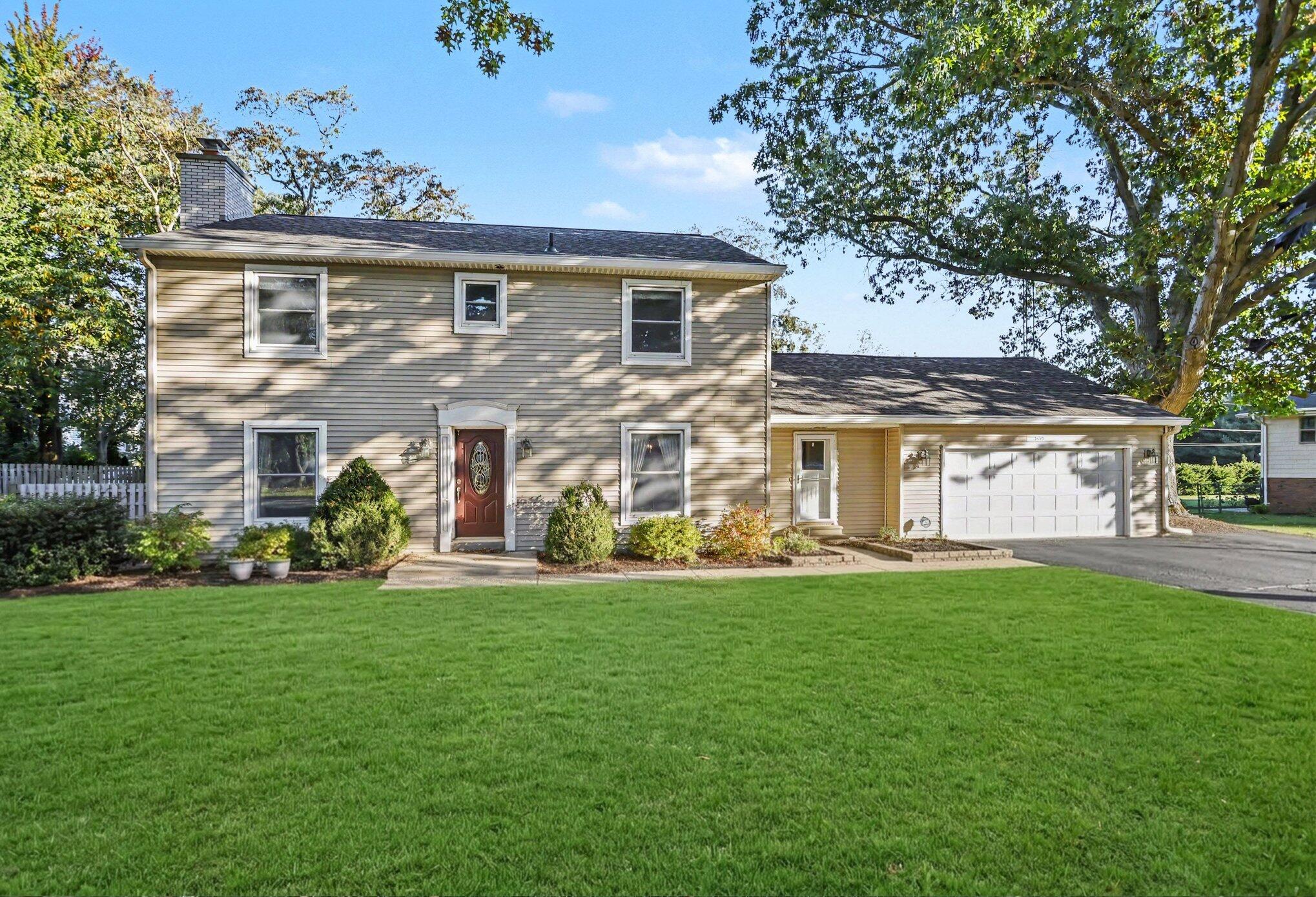 2689 Lake Bluff Terrace — photo
