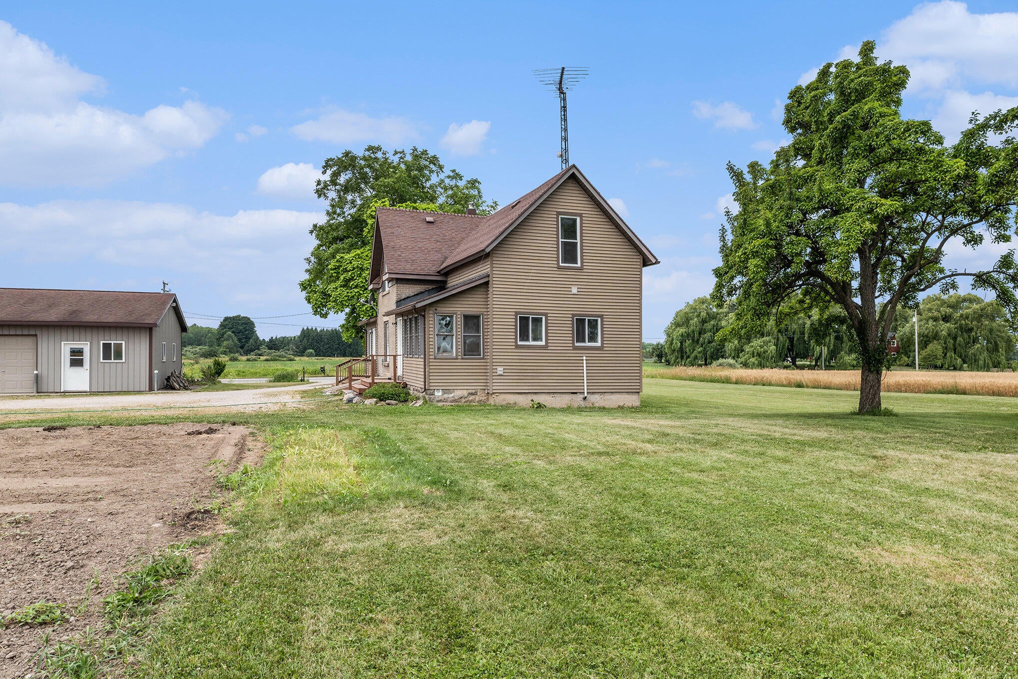 5818 US Highway 31 — photo