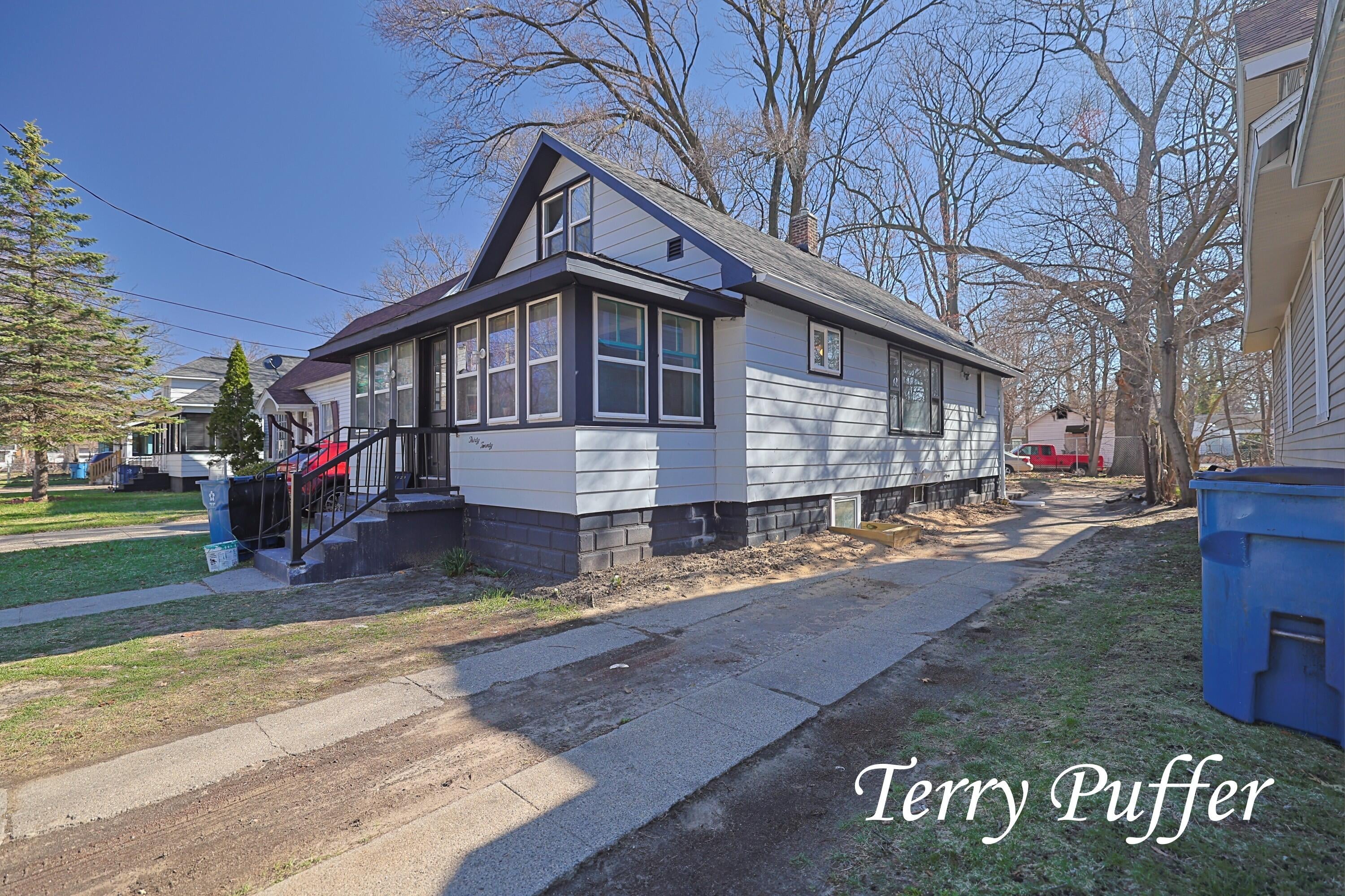 3020 Highland Street — photo