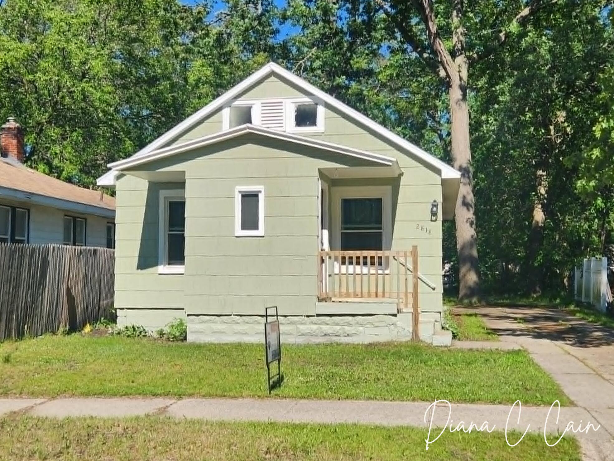 2818 Riordan Street — photo