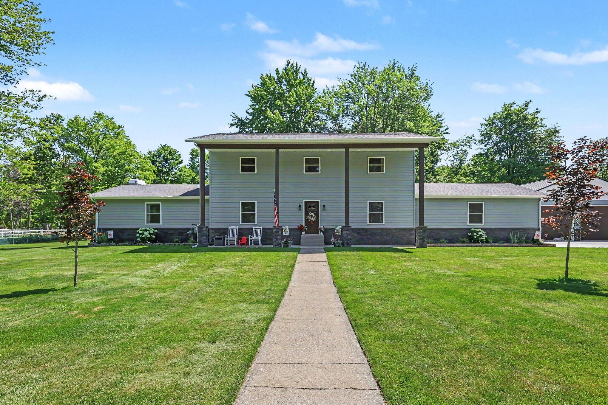 2932 S Maple Island Road — photo