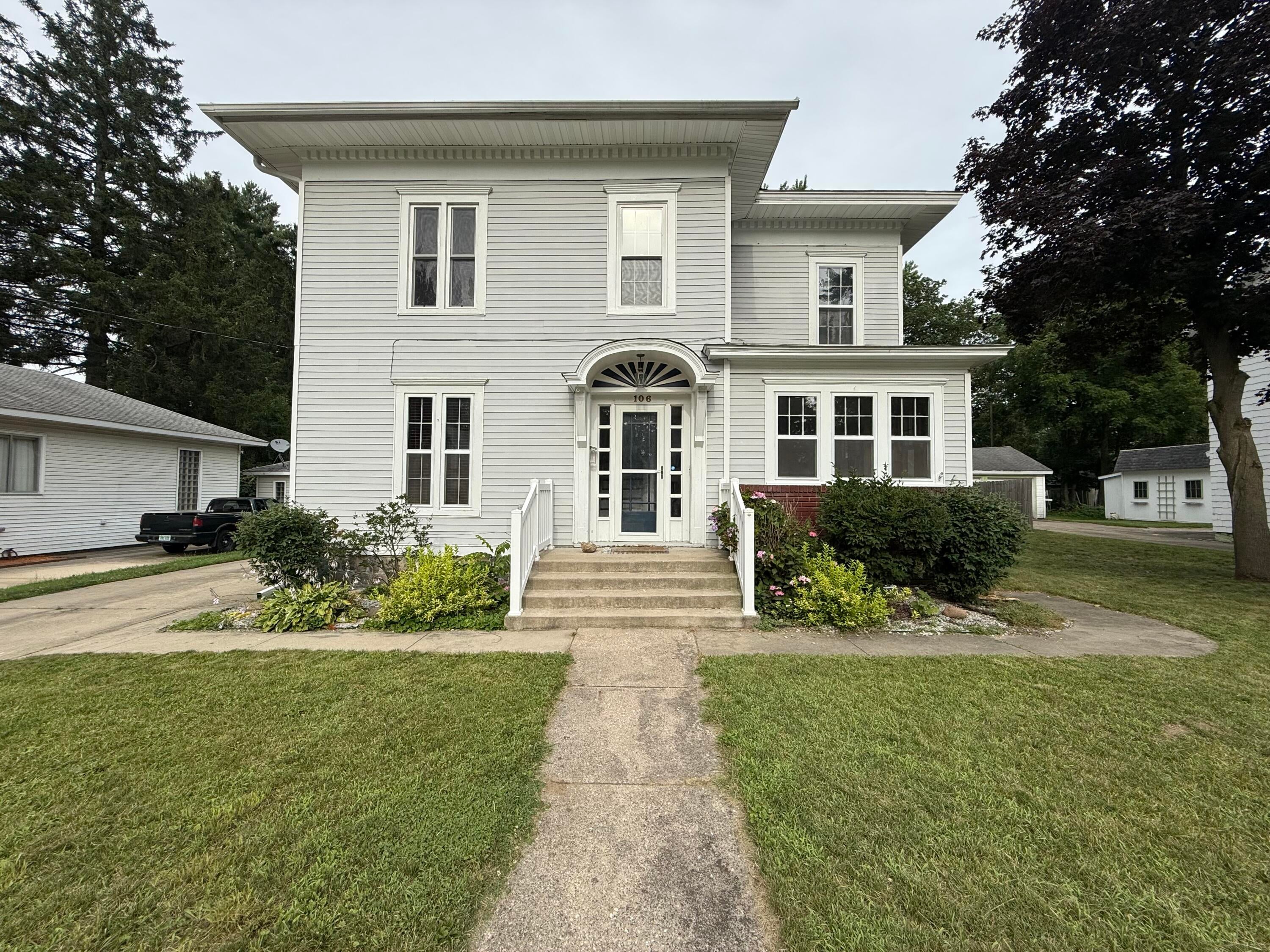 106 Hamilton Street — photo
